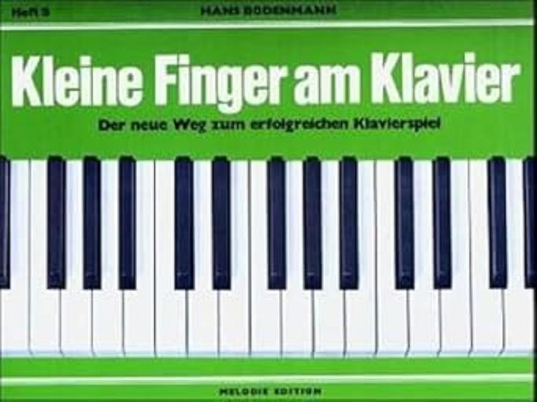Kleine Finger Am Klavier