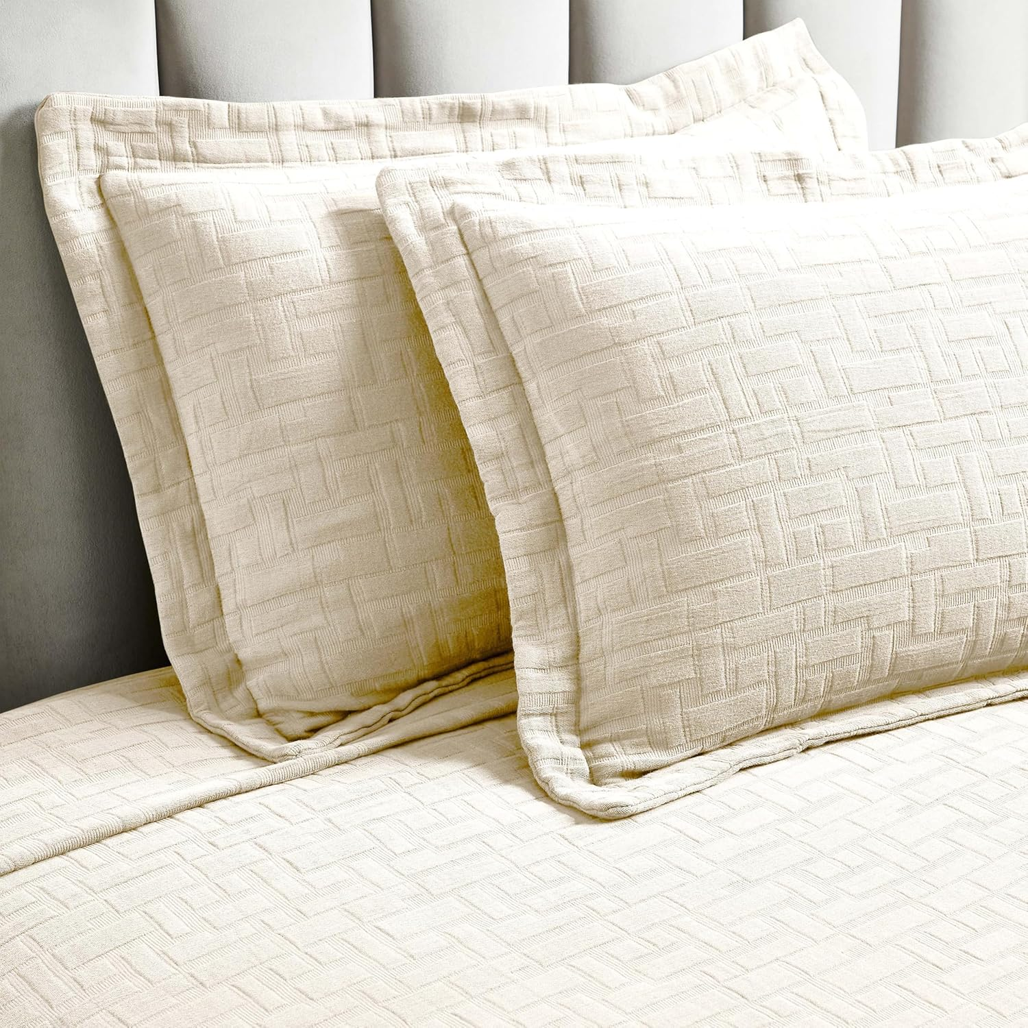 Superior 3 Piece Cotton Bedspread and Sham Set, Home Bed Decor, Decorative Bed Spread, 2 Pillow Shams, Medium Weight, Matelasse Coverlet, Bedding Essentials, Madrid Collection, California King, Ivory image number 4