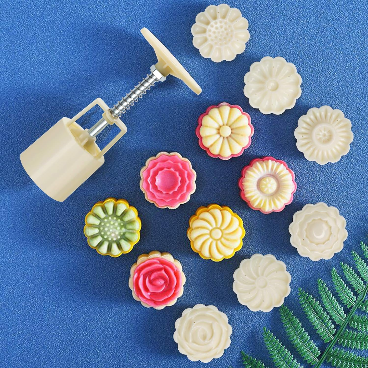 Luxiv Moon Cake Mould 50G, 12 PCS Pattern Hand-Pressure Mooncake Molds for Mid-Autumn DIY Pastry Tool 2 Sets with 6Pcs round Flower Mooncake Mode and 6 Pcs Square Pattern Mooncake Mould (White, 50G)