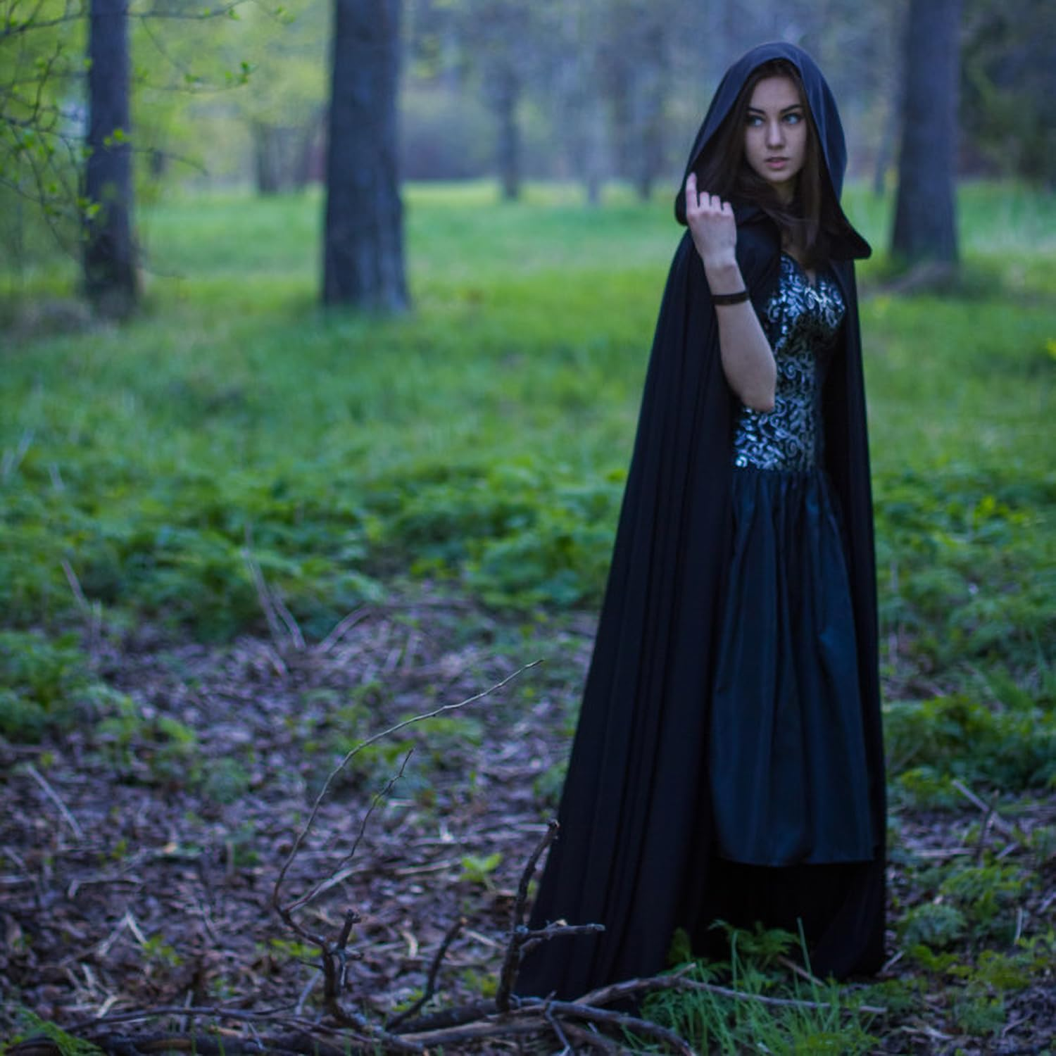 GIOD Halloween Cape Cloak, Wizard Cape, Full Length Hooded Cloak Costume Is Perfect for Halloween, Christmas, Cosplay Costumes image number 2