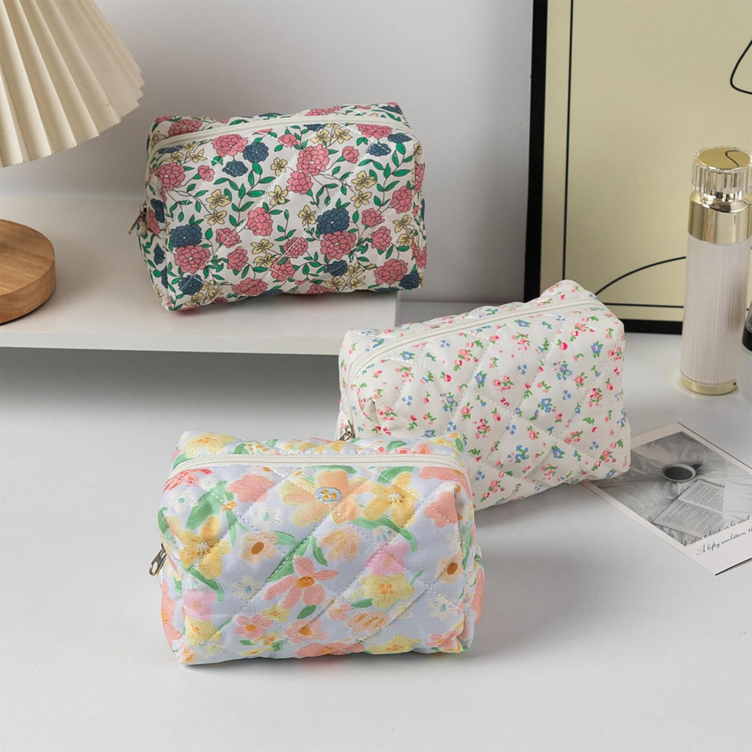 Makeup Bag Quilted Cosmetic Bag Floral Large Pouch,Coquette Toiletry Bag Travel,Large Capacity Aesthetic Makeup Bags Zipper - Flowers 2 image number 3