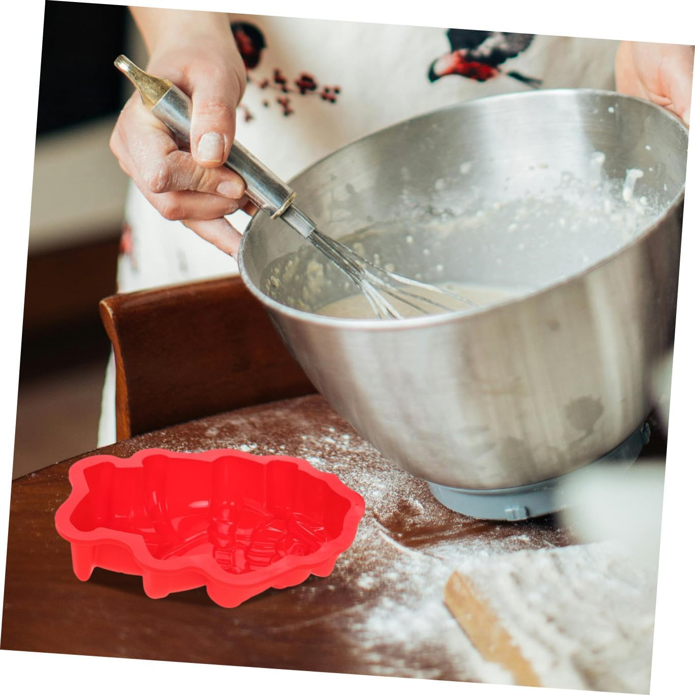 Amosfun Santa Claus Silicone Baking Mold for Christmas Cookies DIY Cake Decorating Tools Fondant Molds for Holiday Desserts Random Color image number 2