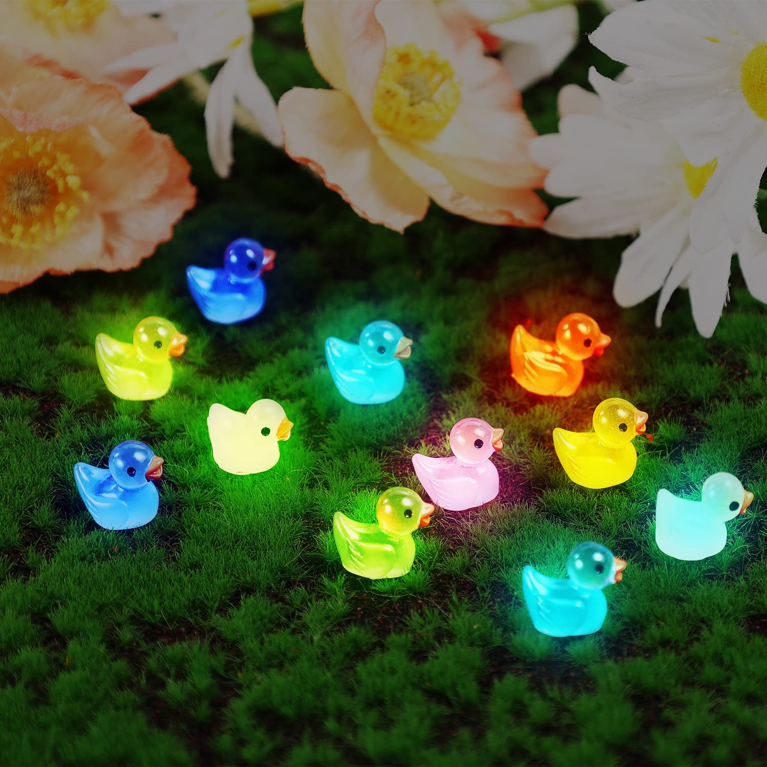 LUTER 100Pcs Mini Luminous Resin Ducks, Tiny Ducks Miniature Figures for Aquarium Garden Landscape Dollhouse Ornament Potted Decorations DIY (Multicolored) image number 2