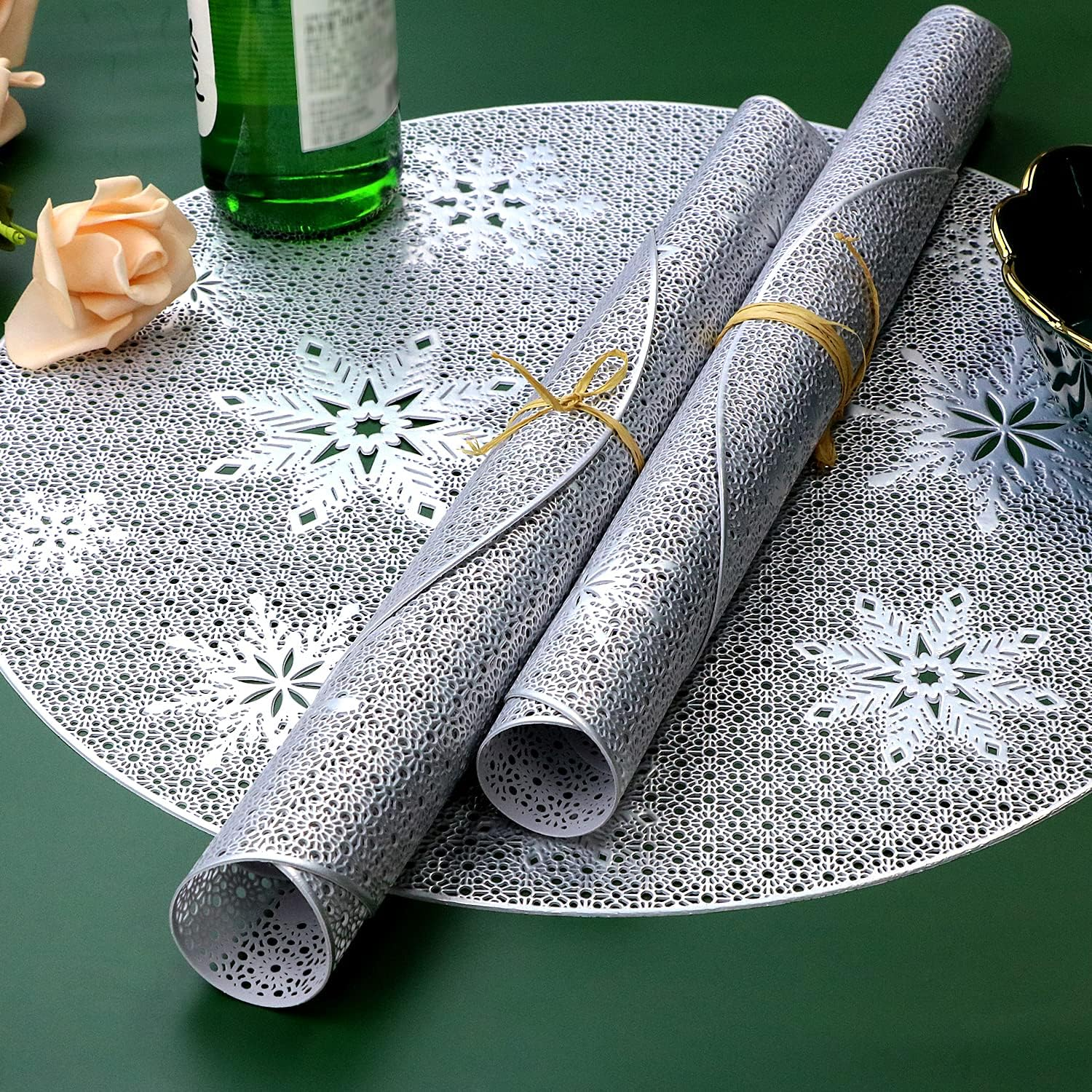 Round Silver Christmas Placemats for Dining Table Mats Set of 4 Wipeable Snowflake Placemats for Kitchen Table Plastic Soft PVC Place Mats Durable Heat Resistant Non-Slip Washable Table Mats 15" image number 5
