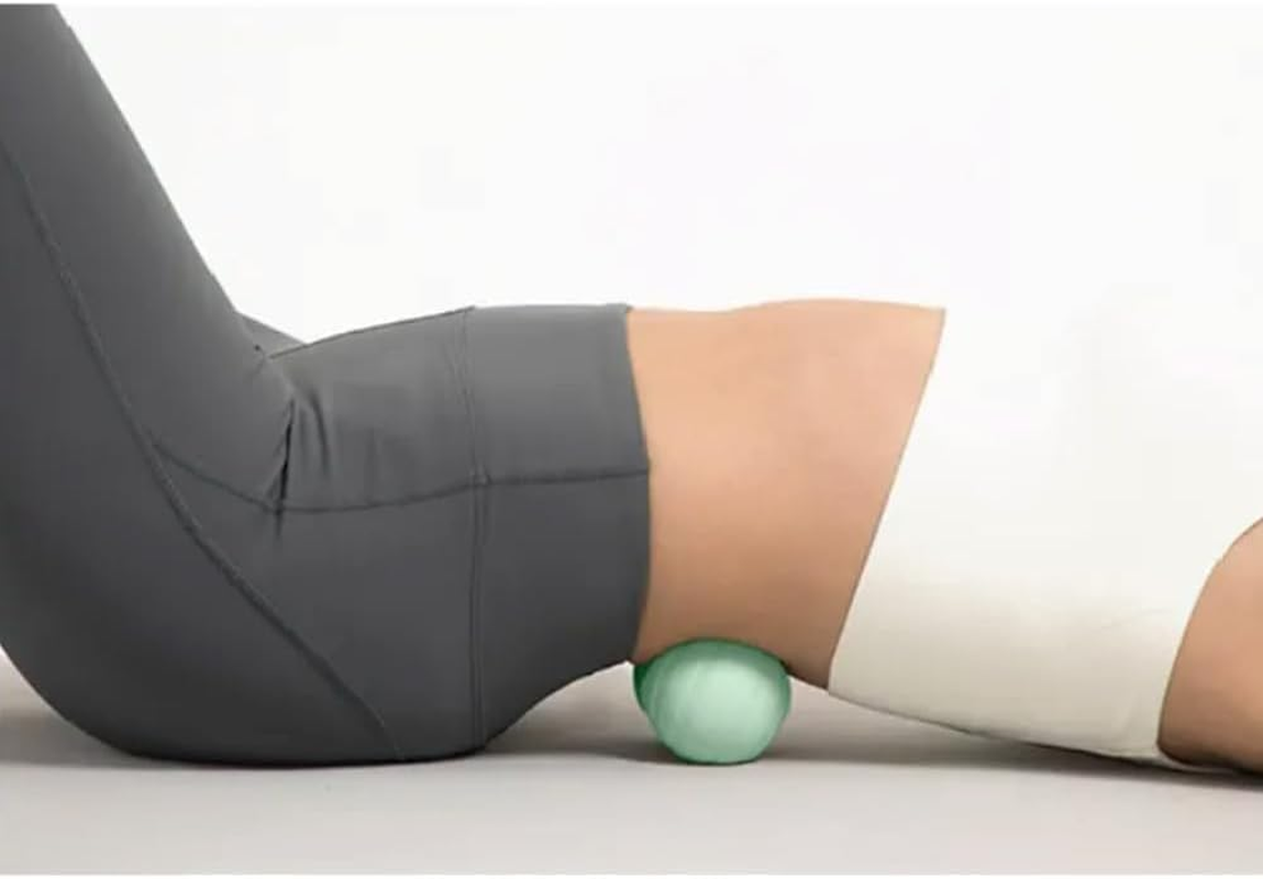 Peanut Massage Ball, Double Lacrosse Massage Roller Ball for Back Neck Shoulder Spine Legs HIPS, Deep Tissue Peanut Roller Ball Trigger Point Muscle Massage Ball (Green) image number 4