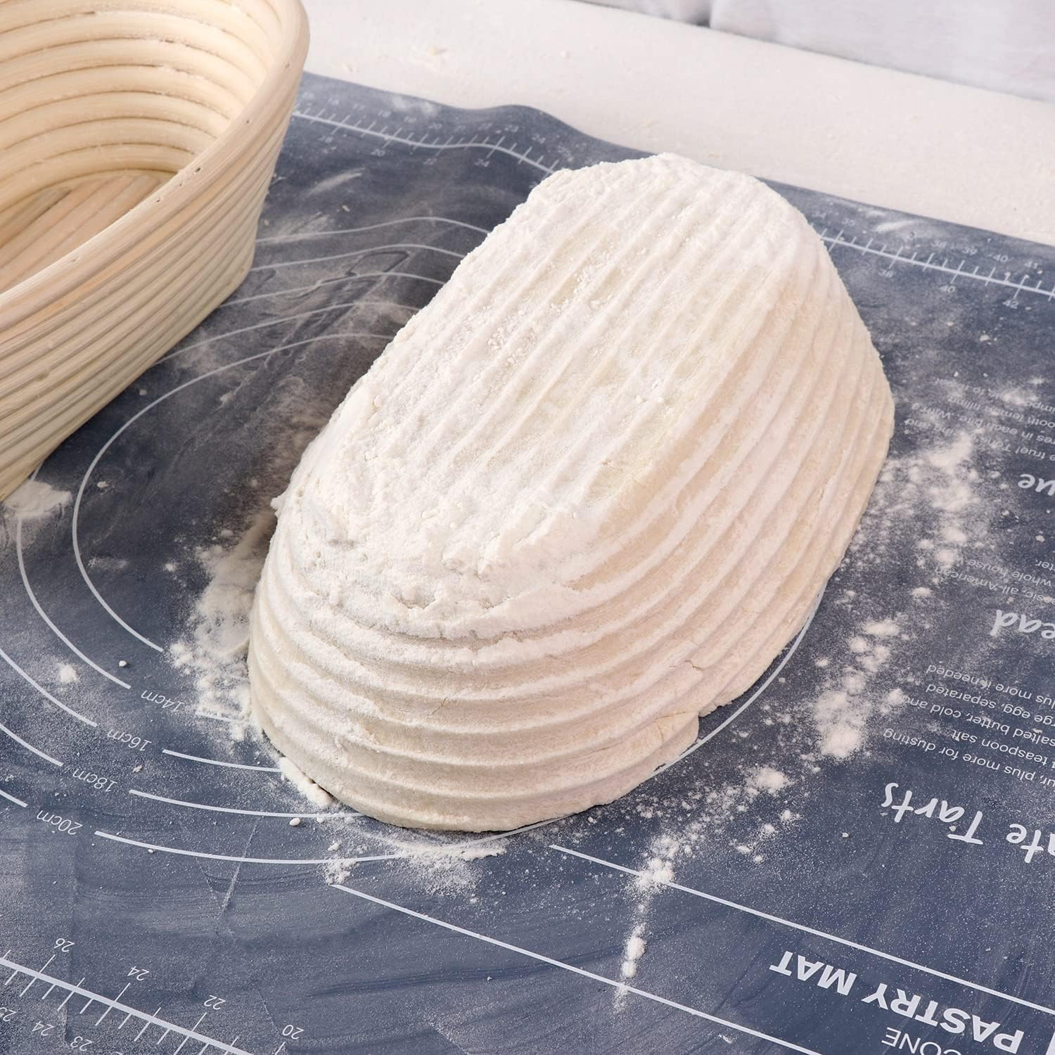 Natural Rattan Bread Proofing Basket Sourdough Bannetons 8Inch Oval Fermentation Basket 2 Packs with Linen Liner Cloth Baking Mould Tools