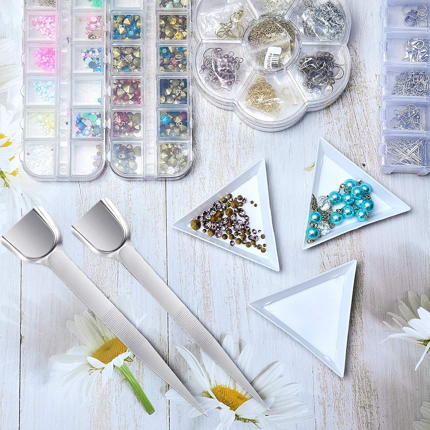 Mudder 20 Pieces Bead Sorting Trays Triangle and 3 Pieces Bead Scoop Rhinestone Diamond Tweezers for Jewelry Making Gems Crystals image number 3