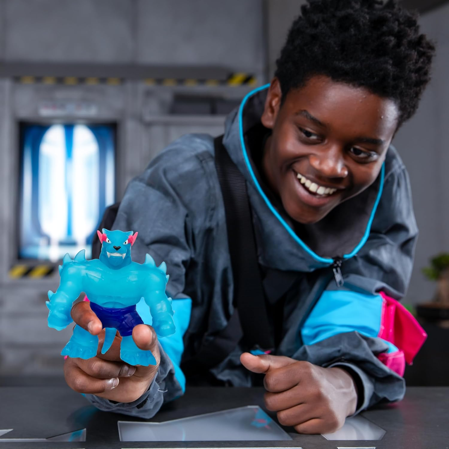 Mrbeast Lab Heroes of Goo JIT Zu Goo Iconic Panther, Squeeze, Squish and Stretch Mrbeast'S Panther up to 3 Times Its Size, Collect All 3 image number 6