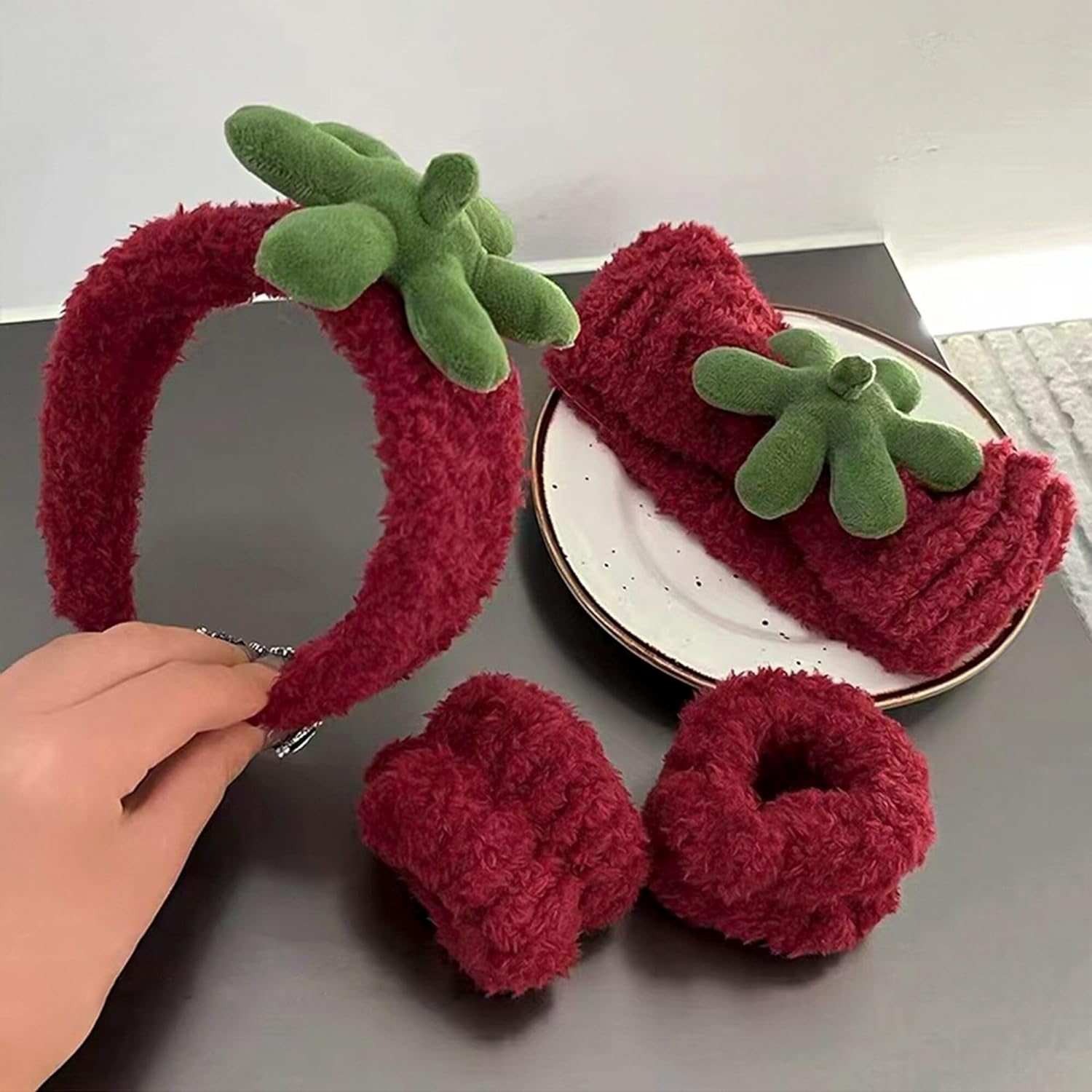 Ivyu Spa Skincare Headbands& Wristband Set，Cute Strawberry Makeup Headband for Women Girls,Non Slip Sponge Headband，Skincare-Padded Soft Thick Terry Cloth Hair Band Accessory. image number 6