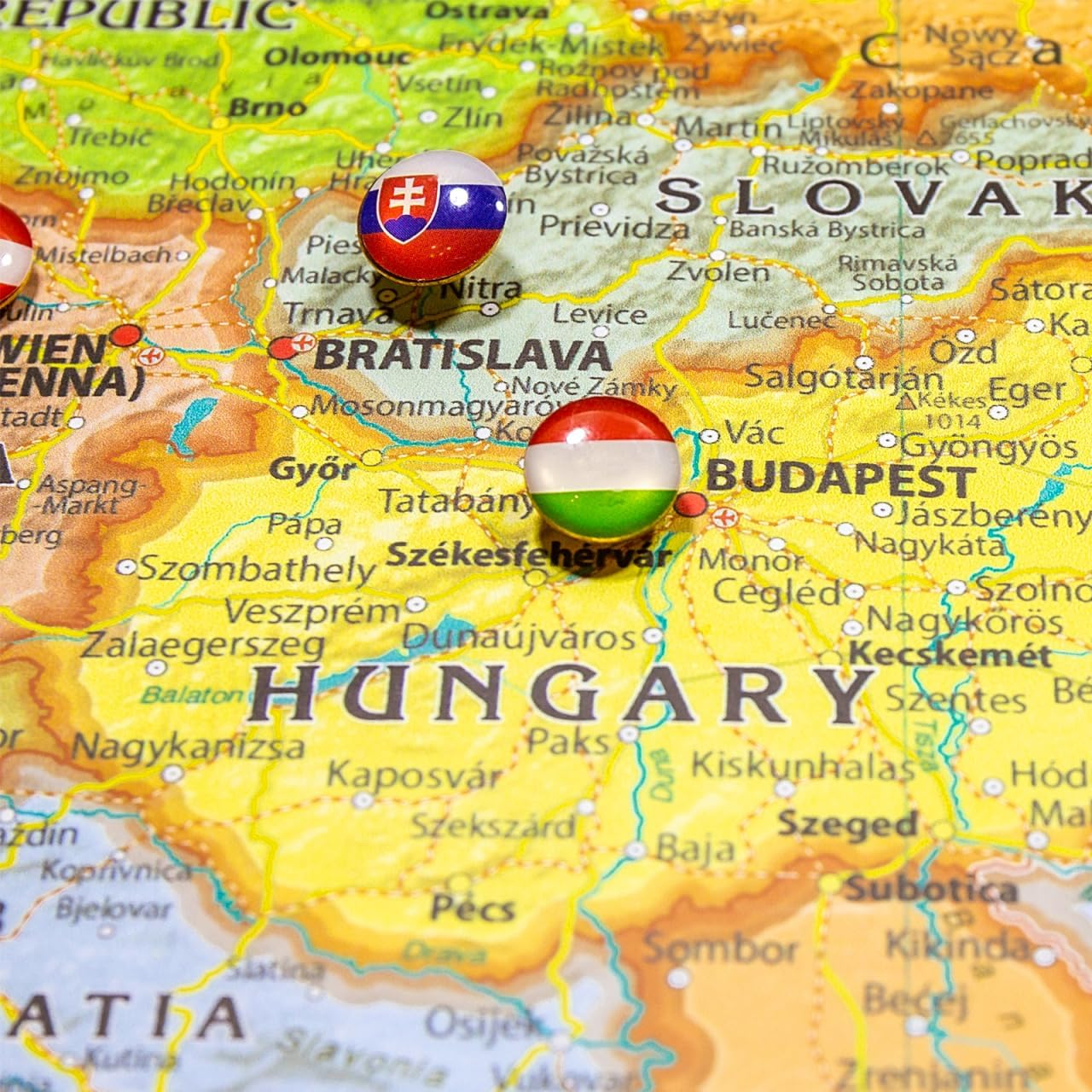 VANZACK 291Pcs Flags Push Pin, National Thumb Tacks for Travel Map,Push Pin World Map National Flag Thumbpins image number 3