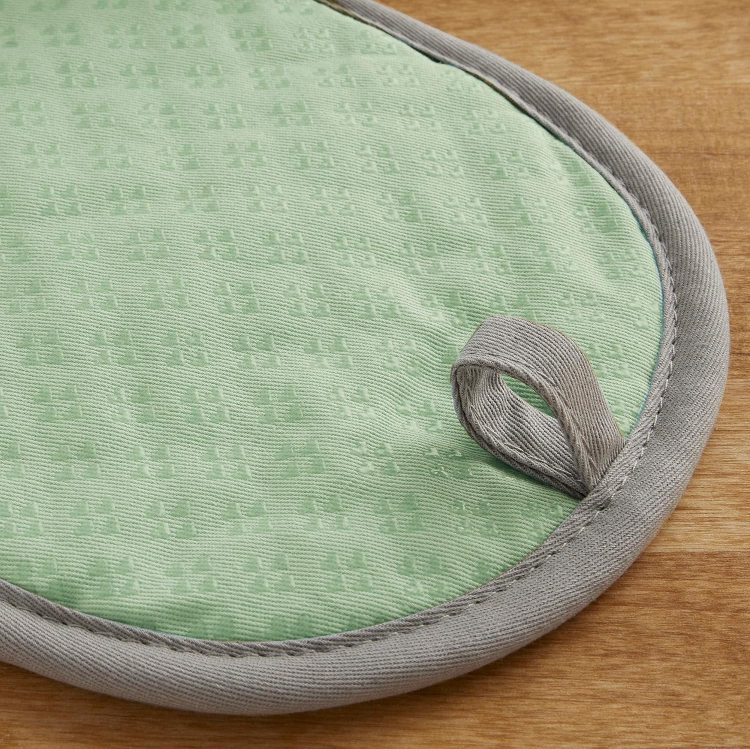 Kitchenaid Asteroid Oval Pot Holder 2-Pack Set, Pistachio, 6.5"X10" - Aqua Sky image number 2