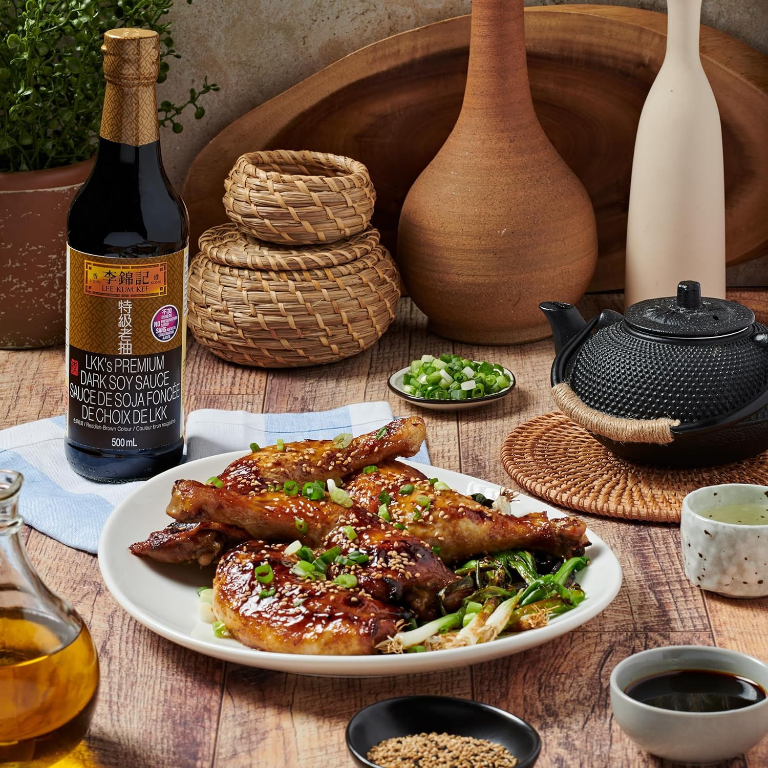 Lee Kum Kee Premium Dark Soy Sauce, 500 Ml image number 1