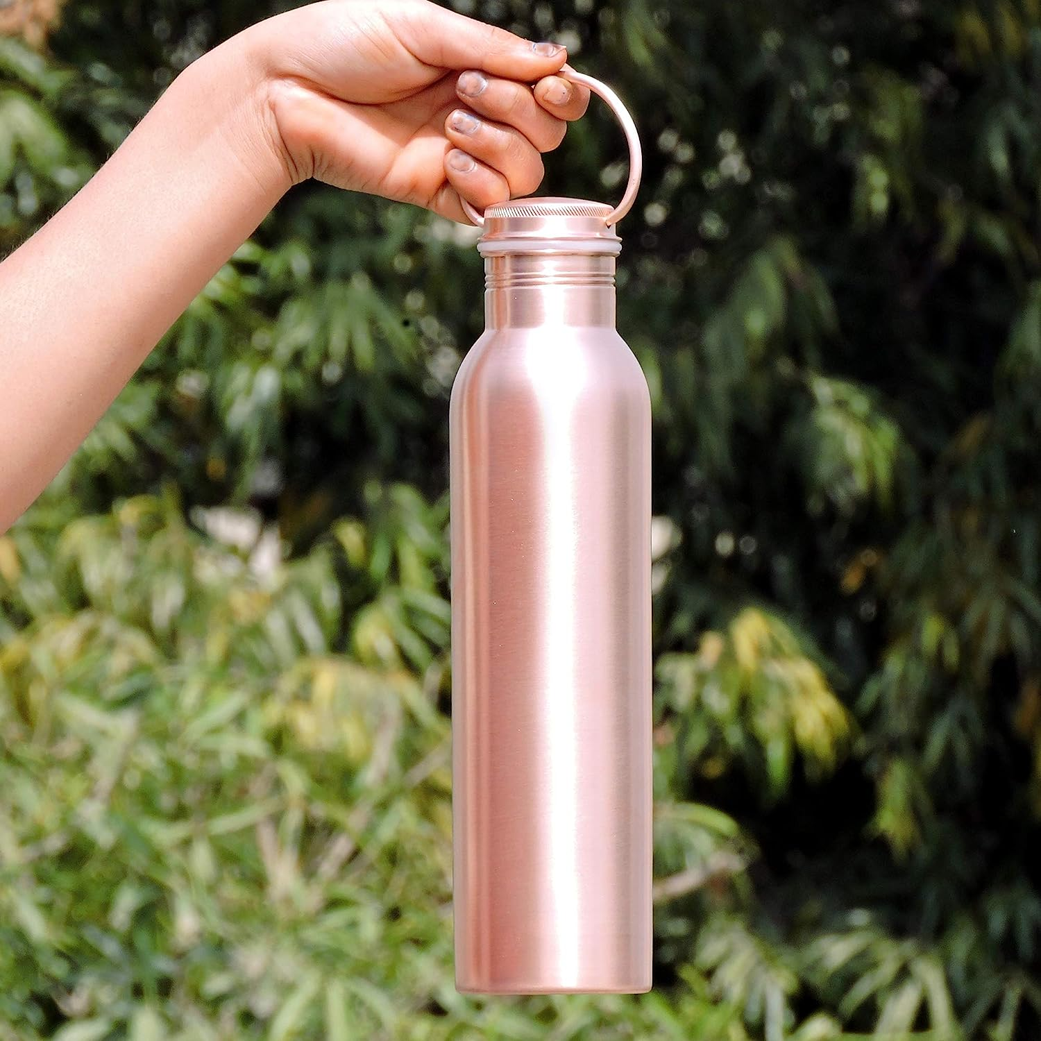 Healthgoodsau - Pure Copper (99.74%) Copper Water Bottle Matte Finish with Handle 600 Ml (20.28 Fluid Ounce) | Seamless Leak-Proof Matte Finish Bottle with Handle image number 3