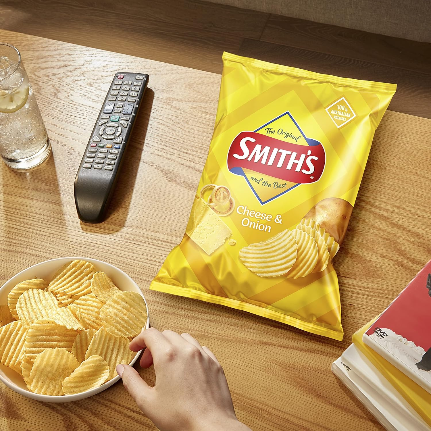 Smith&rsquo;S Cheese and Onion Crinkle Cut Potato Chips 170G image number 3