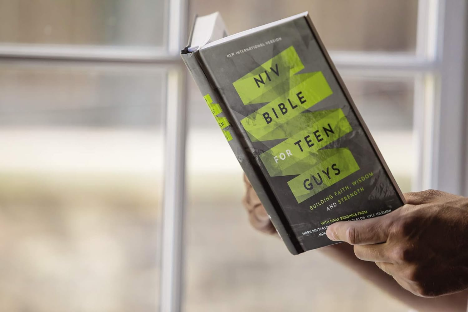 NIV Bible for Teen Guys: Building Faith, Wisdom and Strength image number 5