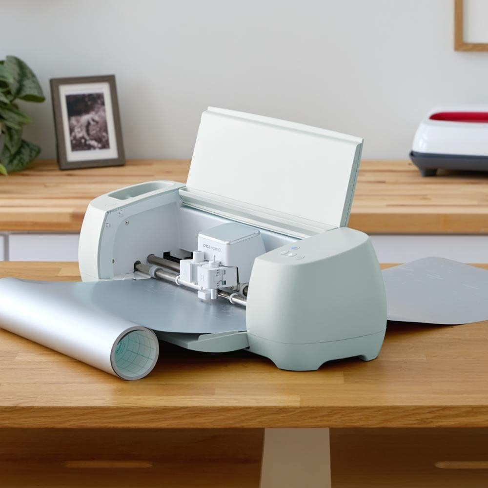 Cricut Smart Permanent Matte Metallic Vinyl (13In X 12Ft, Champagne) for Outdoor Crafts, for Cricut Explore 3 & Maker 3, Create DIY Projects, Decals, Stickers & More, All-Weather & Fade-Proof image number 3