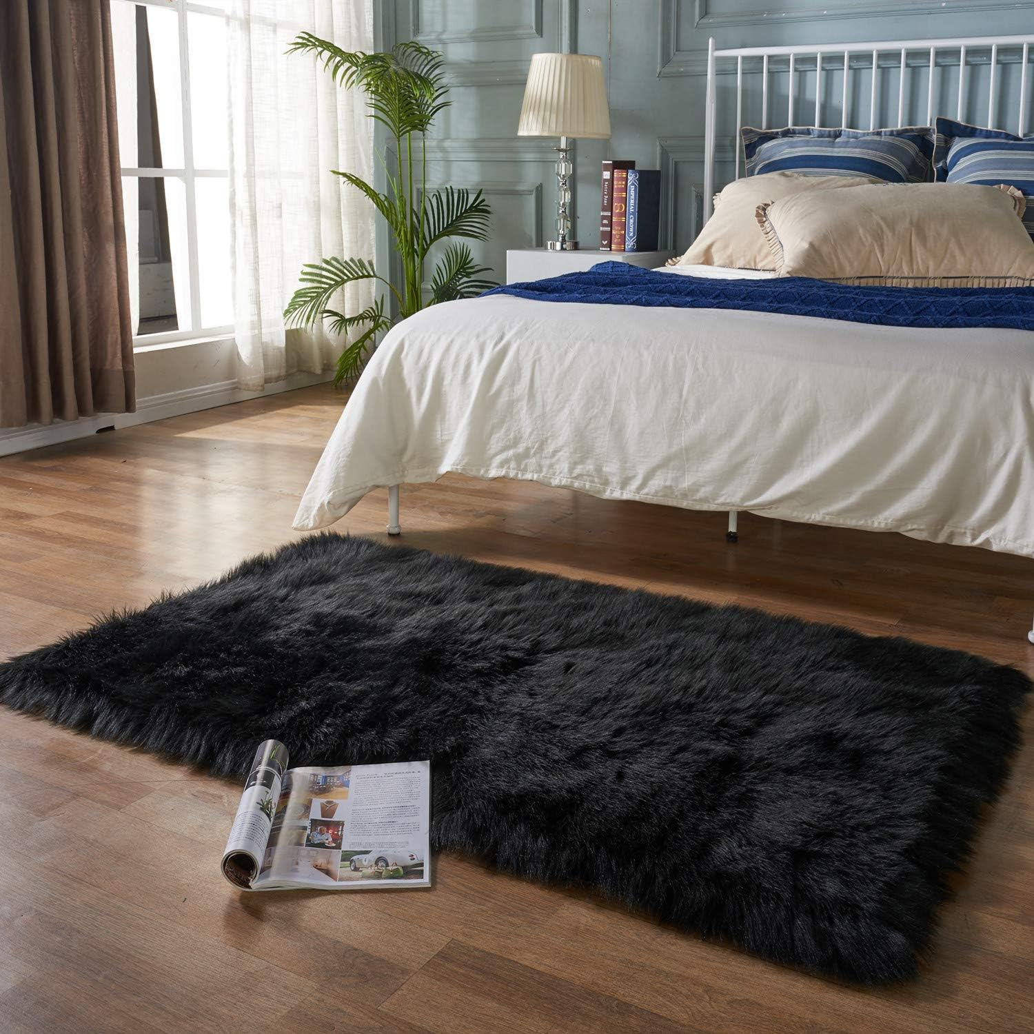 Easyjoy Faux Fur Soft Fluffy Single Sheepskin Style Rug Chair Cover Seat Pad Shaggy Area Rugs for Bedroom Sofa Floor (2 X 3 Ft Sheepskin, White)