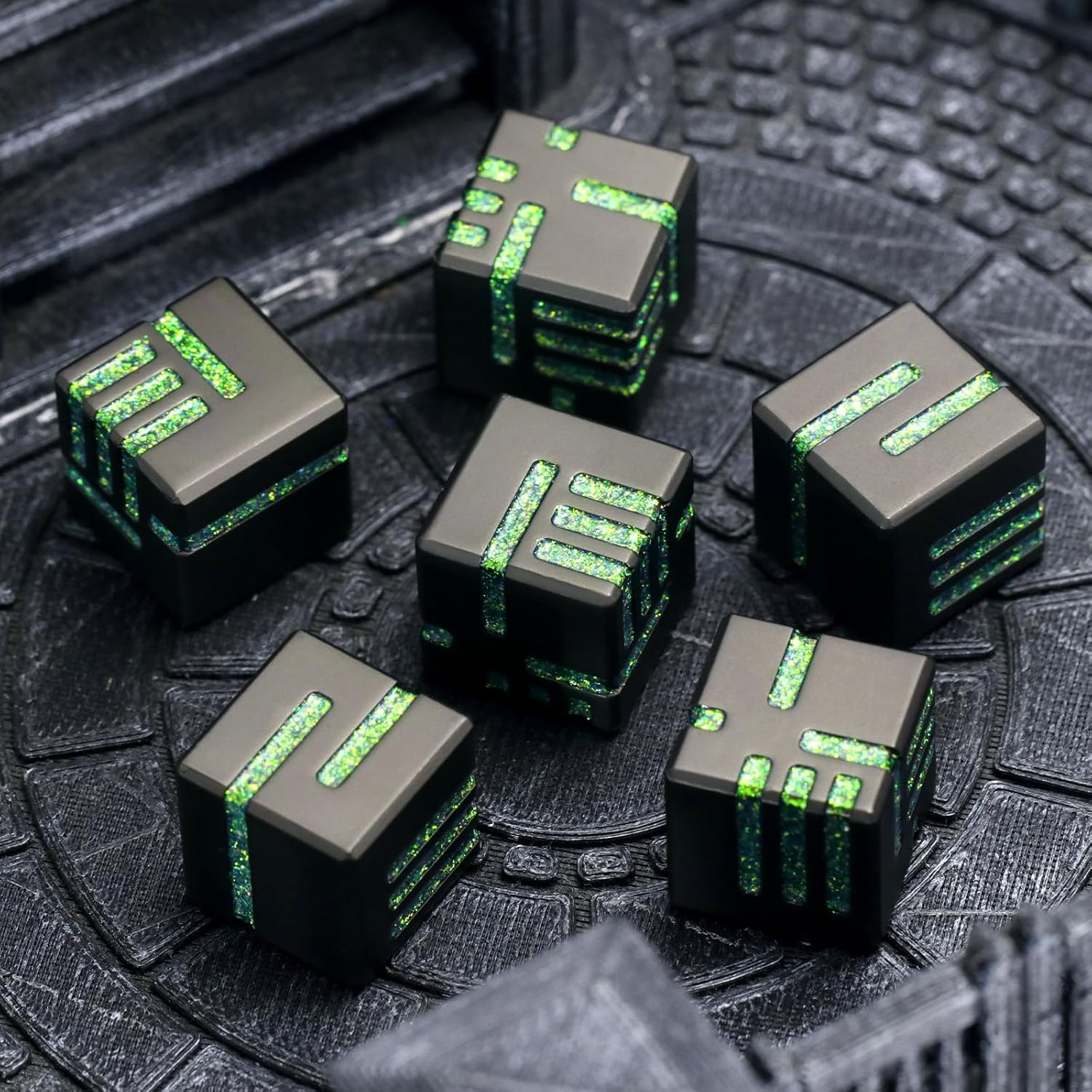 D6 Metal Dice Set 6 Pcs, Unique 6 Sided Die Great for DND Tabletop RPG Dungeons and Dragons Dice Collectors Gifts (D6 Black Green)