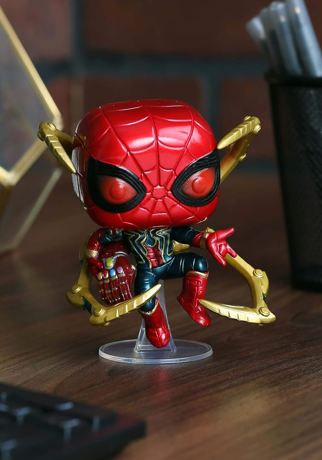 FUNKO POP! Marvel: Endgame - Iron Spider with Nano Gauntlet image number 4