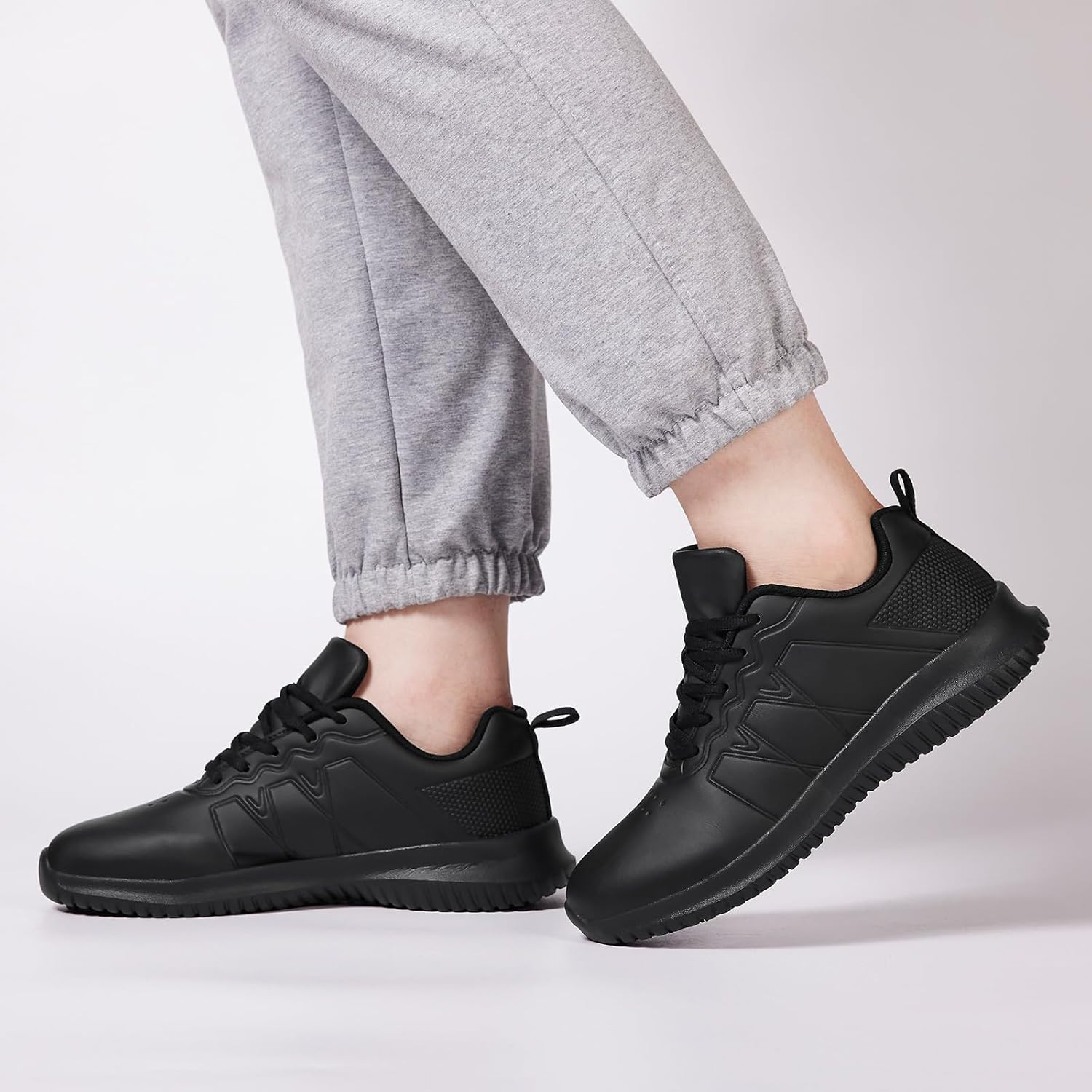 ENLEN&BENNA Non Slip Shoes for Women Food Service, Kitchen Chef Oil-Proof Slip Resistant Work Shoes Waterproof Comfort Lightweight Sneakers with Lace up Black image number 4