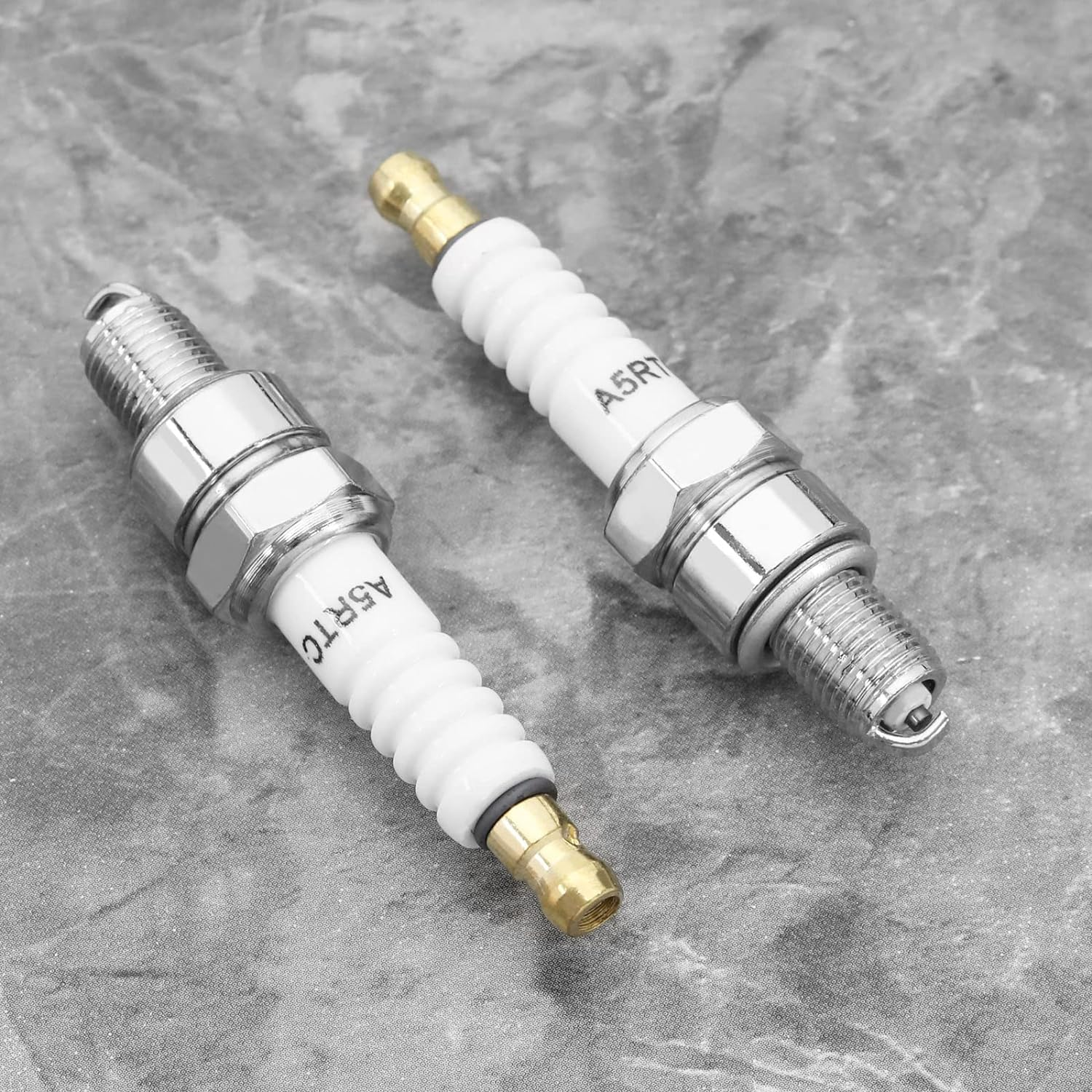 Ecsing 3PCS A5RTC Spark Plug for CR5HSB 98056-55777 Spark Plug PASST EU2000I EU2200 Series GENERATORSI 808/Z9Y/P-Z9HC U16FSR-UB GX31 GX100 GXH50 OEM image number 2