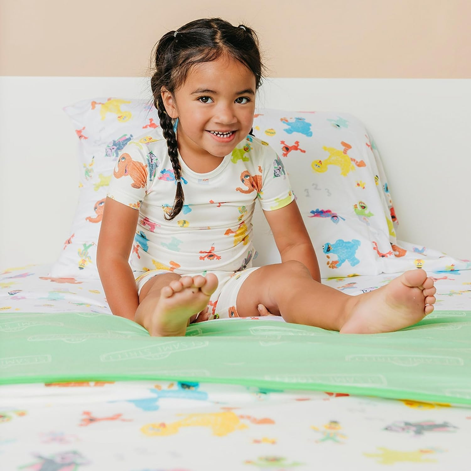 Copper Pearl Twin Cloud Comforter Sesame Friends image number 6