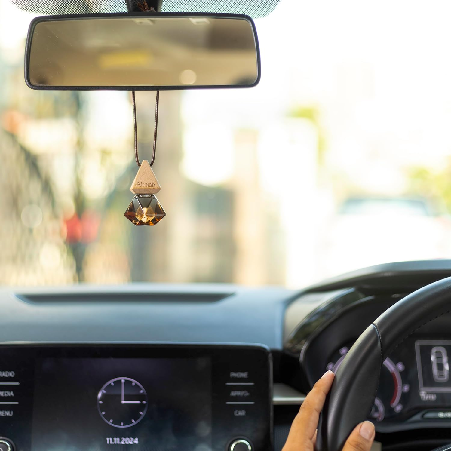 Car Air Freshener &ndash; Inspired by L.Vitton Ombr&eacute; Nomad, Luxury Long Lasting Essential Oil Diffuser for Car Interior, Natural Odour Eliminator, Premium Unisex Car Perfume, Safe for Kids & Pets image number 4