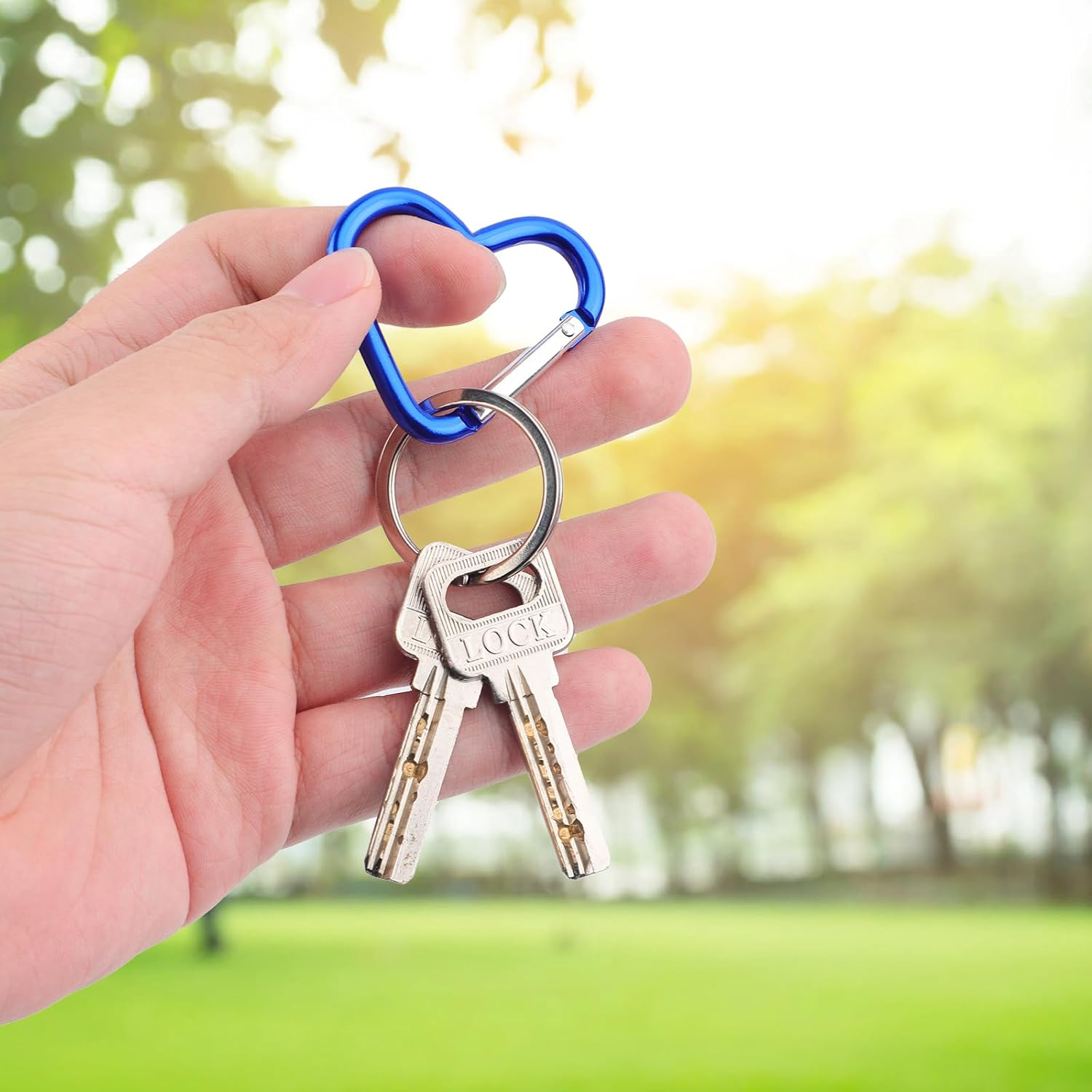 10Pcs Heart Shaped Carabiner, Aluminium Alloy Cute Carabiner Clip Snap Hook Key Holder Heart Keychain Clip Key Ring for Camping Backpack Water Bottle Key Chain image number 4