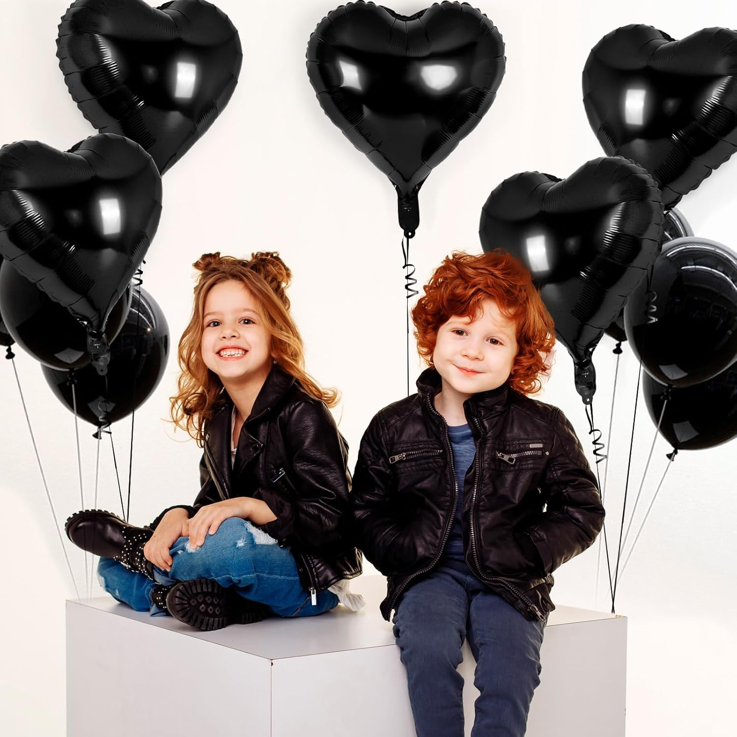 12 Pcs Heart Balloons,18 Inch Heart Shape Foil Balloons Love Balloons Valentine Balloons for Birthday Party Wedding Engagement Party Baby Shower Valentine Day Decorations (Black) image number 3