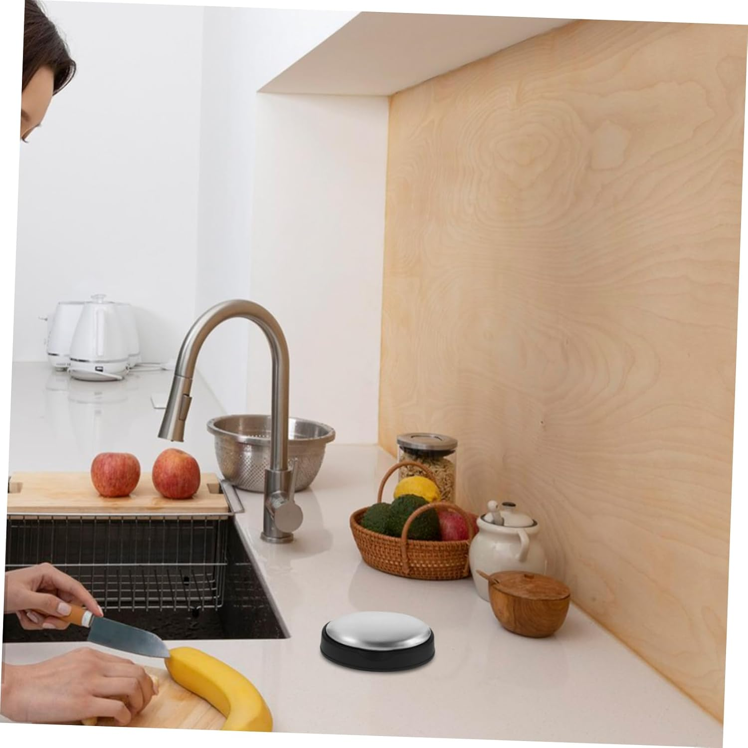 Stainless Steel Soap Bar for Odor Removal 304 Metal Soap Base Small Oval Hand Cleaner for Kitchen and Household Use image number 5