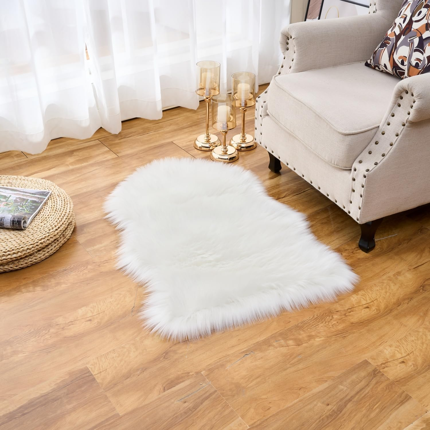 Easyjoy Faux Fur Soft Fluffy Single Sheepskin Style Rug Chair Cover Seat Pad Shaggy Area Rugs for Bedroom Sofa Floor (2 X 3 Ft Sheepskin, White) image number 1