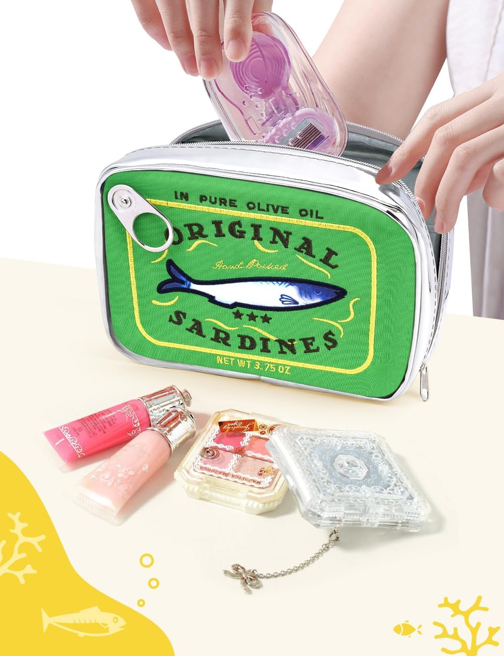 Cessfle Canned Sardines Makeup Bag, Creative Cute Makeup Bag Canned Fish Cosmetic Bag Coquette Cosmetic Pouch Aesthetic Toiletry Bag for Women Girls, Green