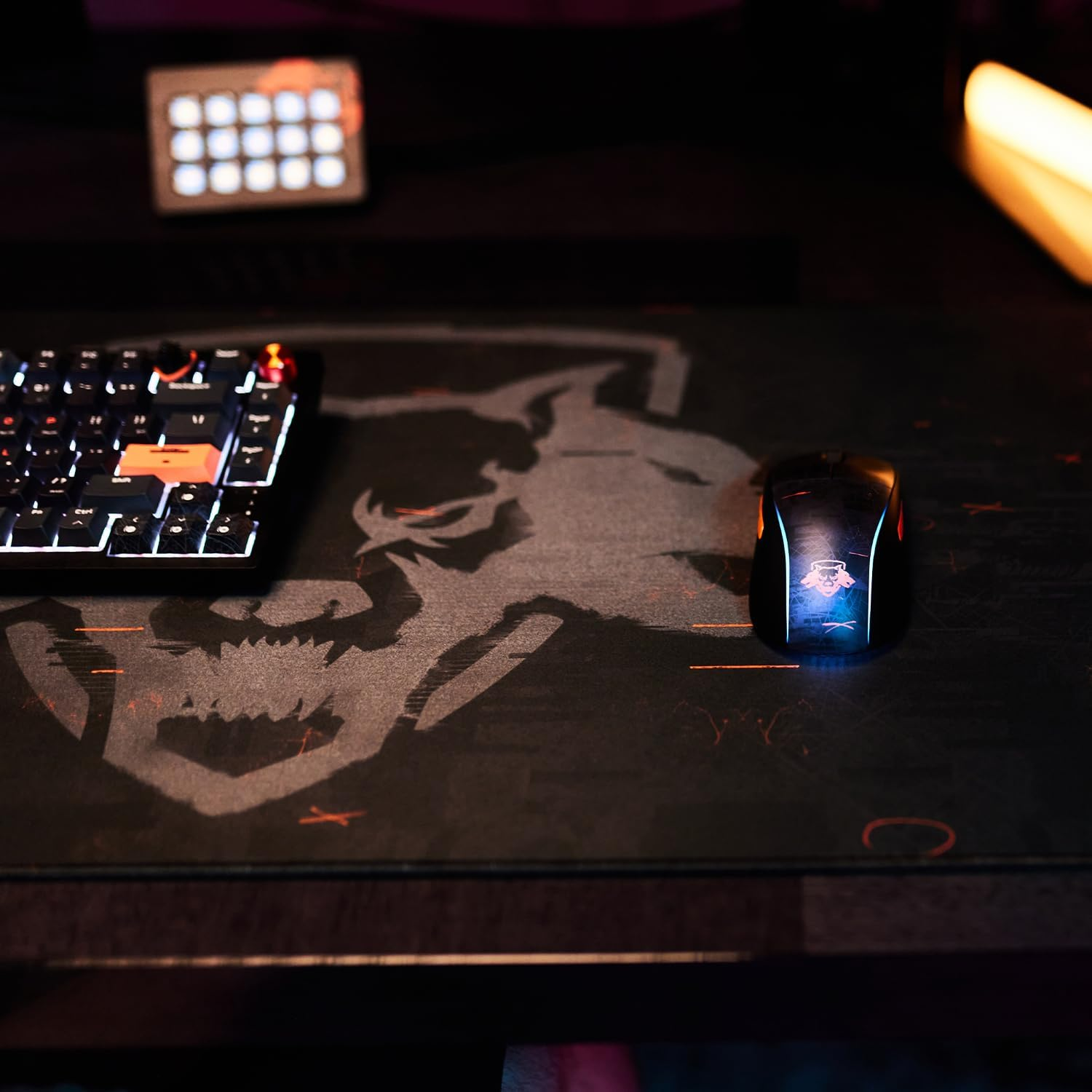 CORSAIR M75 Wireless RGB Call of Duty&reg;: Black Ops 6 Edition Lightweight Gaming Mouse &ndash; 26,000 DPI, 2.4Ghz Wireless, Bluetooth, USB, CORSAIR QUICKSTRIKE Buttons, Swappable Side Buttons &ndash; PC, Mac image number 5