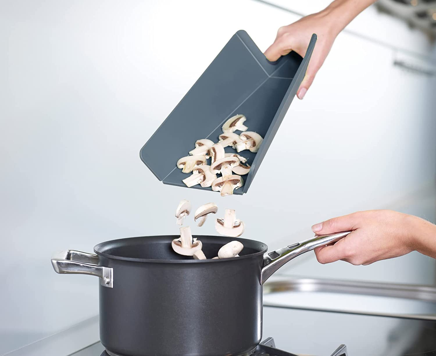 Joseph Joseph Chop2Pot plus Folding Chopping Board 2-Pack - Small - Sky image number 1