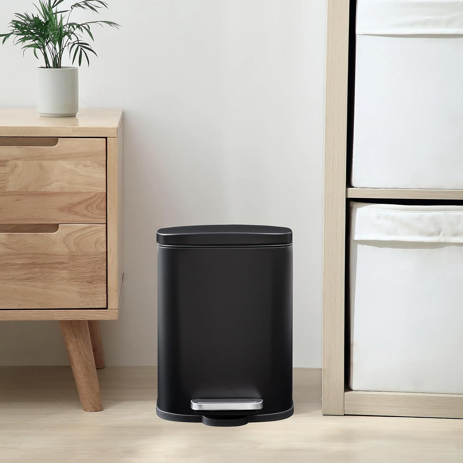 DJLEE 5 Liters 5L Small Trash Can Trash Bin Kitchen Waste Box Bathroom Bins with Lid Small Dust Bin Pedal Garbage Can Kitchen Bin Toilet Office Bedroom Trash Can Metal Black image number 3