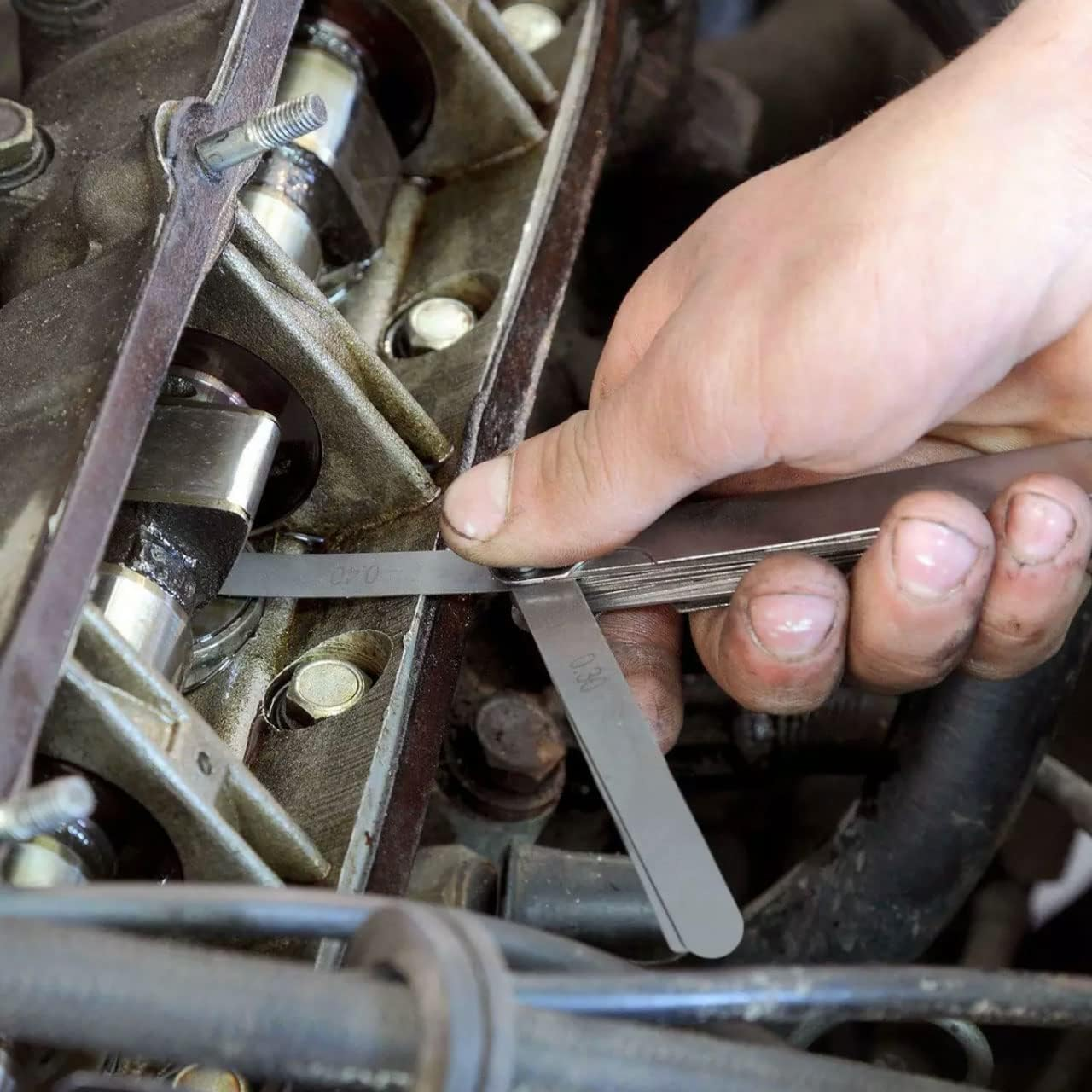 32 Blade Feeler Gauge Dual Marked Mm/Inch Thickness Gap Metric Filler Tool-Accurate Metric & Inch Measurements, Precision Gap Thickness for Automotive & Mechanical Use, Suitable for Honda and Other Vehicles image number 2