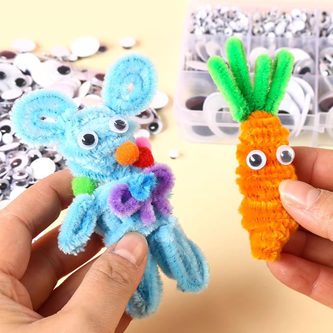 1280 PCS Googly Eyes for Crafts，Googly Eyes Self Adhesive Black White Plastic Googlys Eyess ，Mixed Assorted Sizes Sticker Eyess for DIY Crafts Decoration