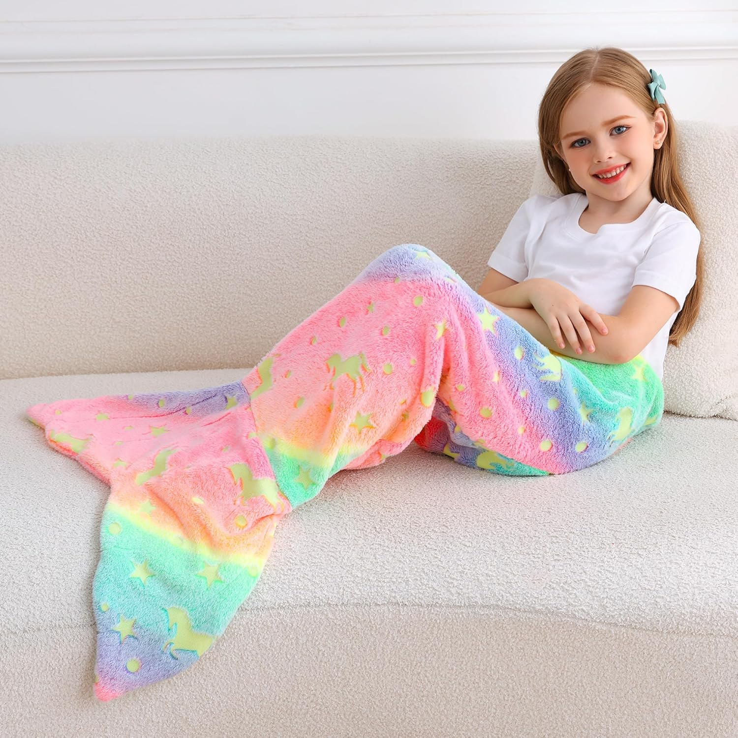 Kids Glow in the Dark Mermaid Tail Blanket - Unicorn Gifts for Girls, Soft Flannel Fleece with Rainbow Ombre Fish Scale Design, 100 X 43 Cm