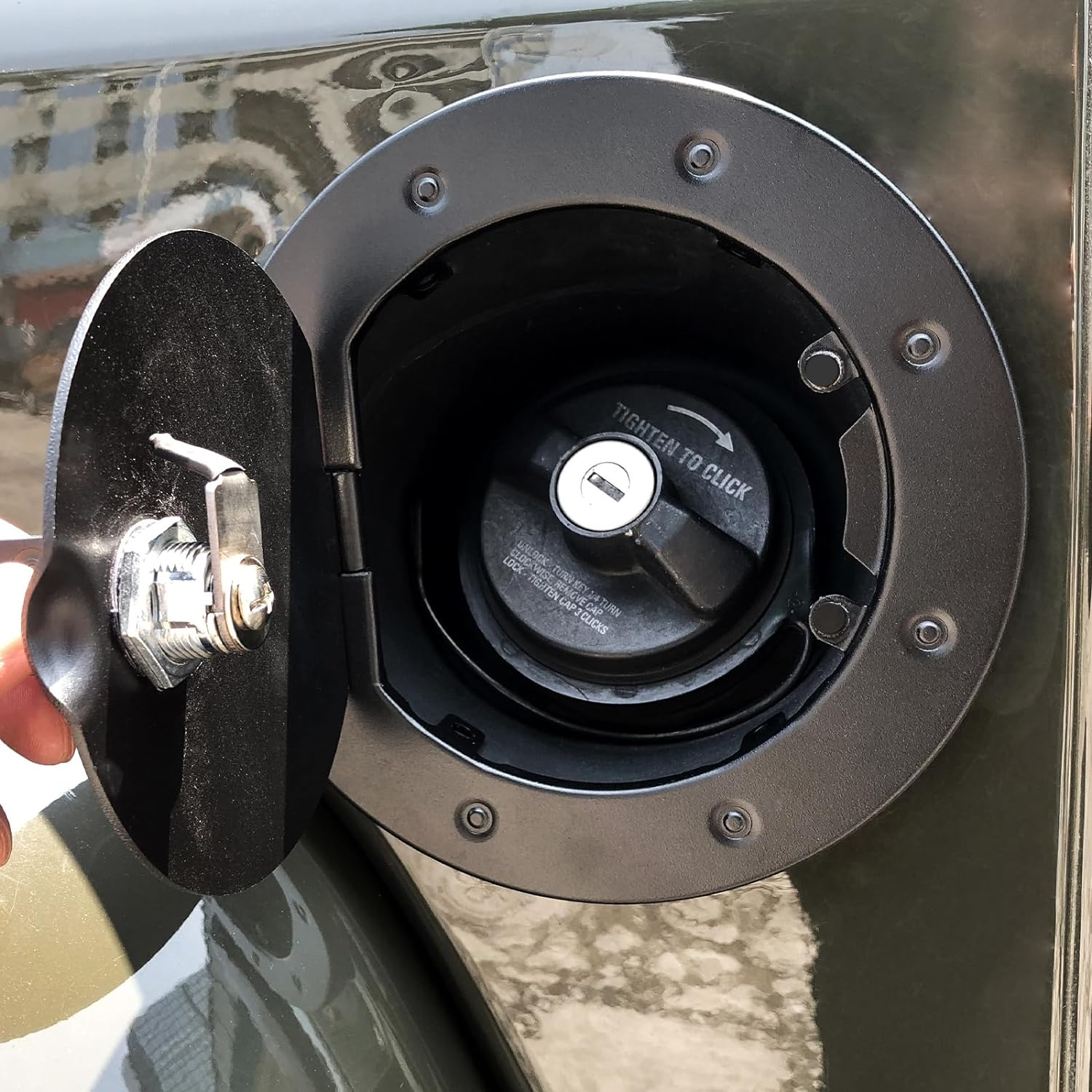 Gas Cap Cover with Lock for Jeep Wrangler JK 2007-2018 2/4 Door,Exterior Accessories Fuel Fuel Filler Door Gas Tank Cap Cover (Black) image number 1