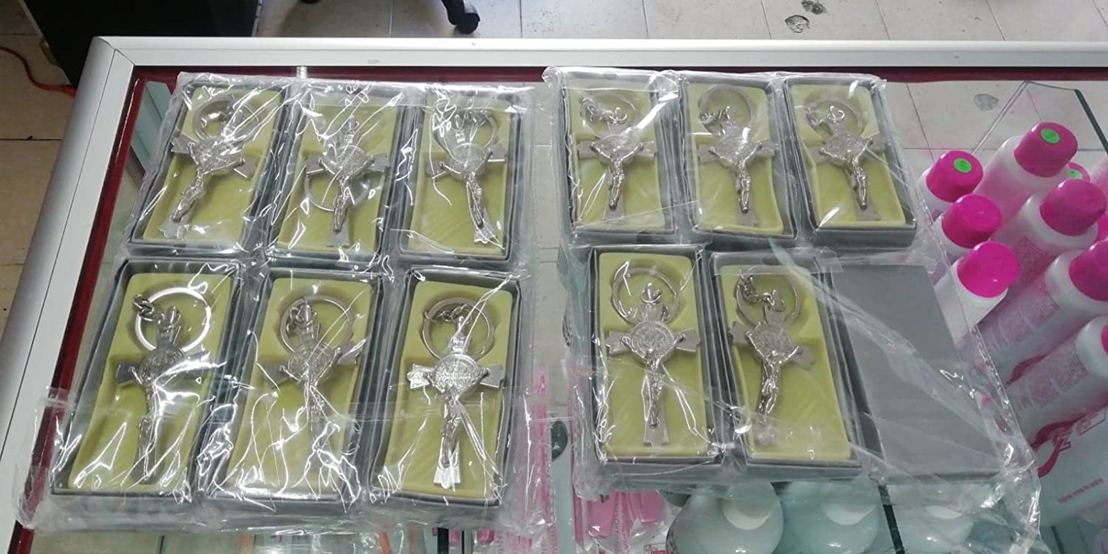 Set of 12 3D Cross Keychain with Gift Box/Party Favor/Baptism Gift Favor/Christening Favor/Cross Charm/Religious Favor image number 1