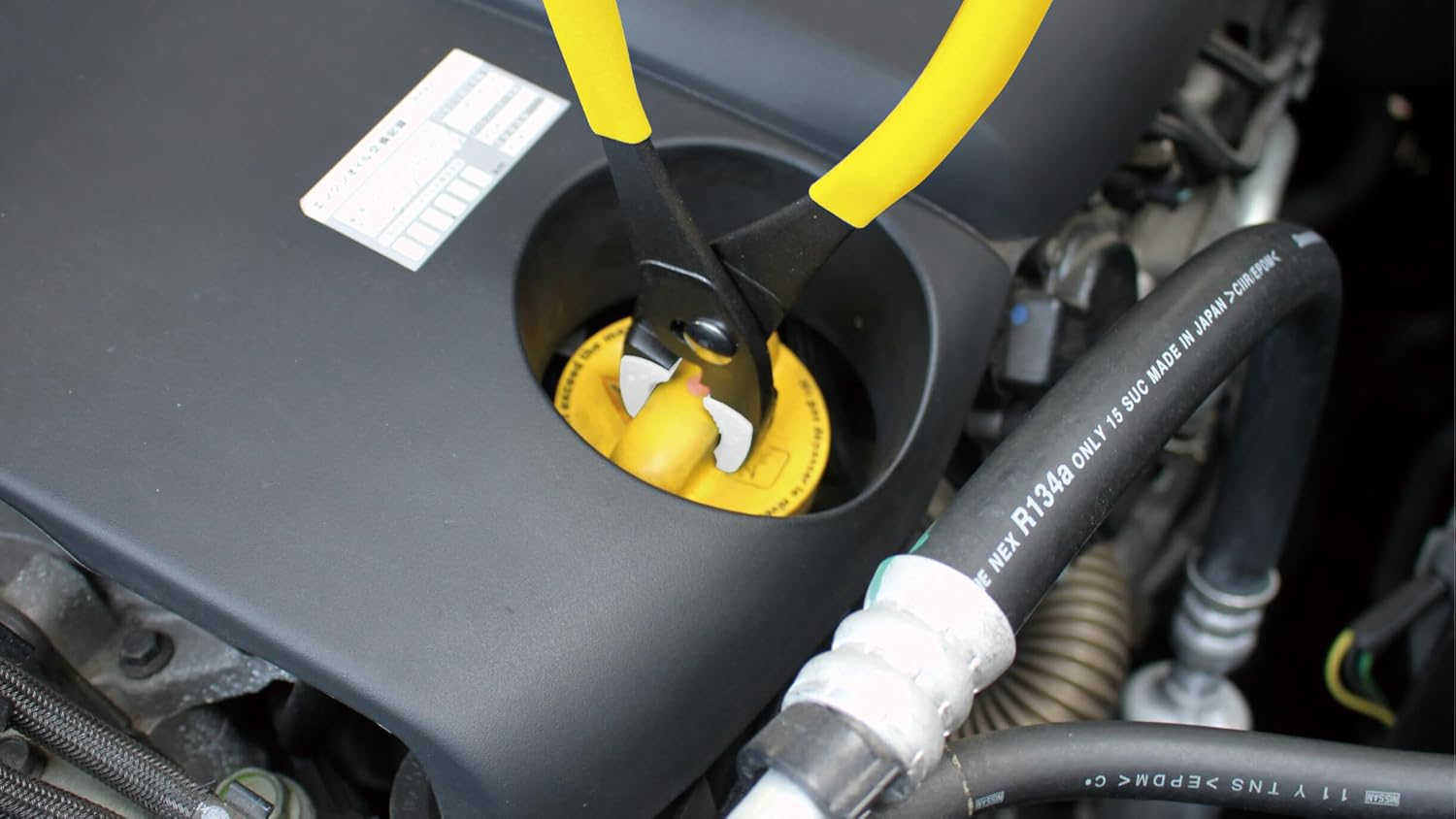 Tsunoda, PL-200SC-S Pla-Iers, Replaceable Resin Jaw Pliers W/Built-In-Spring (8-Inch) image number 6