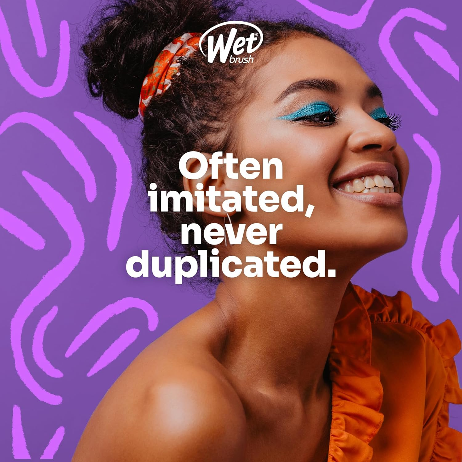 Wet Brush Original Detangler Hair Brush Frosty Kit - Ultra-Soft Intelliflex Bristles - Detangling Brush Glides through Tangles for All Hair Types (Wet Dry & Damaged) - 1 Brush & 1 Scrunchie - Frosty Original Detangler image number 4