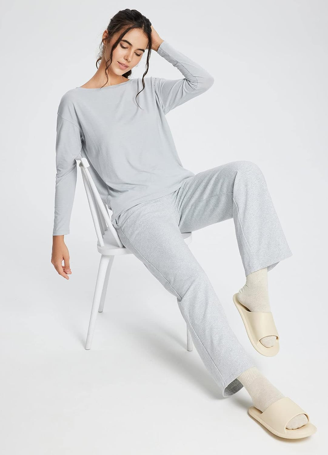 Baleaf Track Pants Women Fleece Lined Tracksuit Pants Thermal Straight Leg Cotton Sweatpants Pockets image number 3