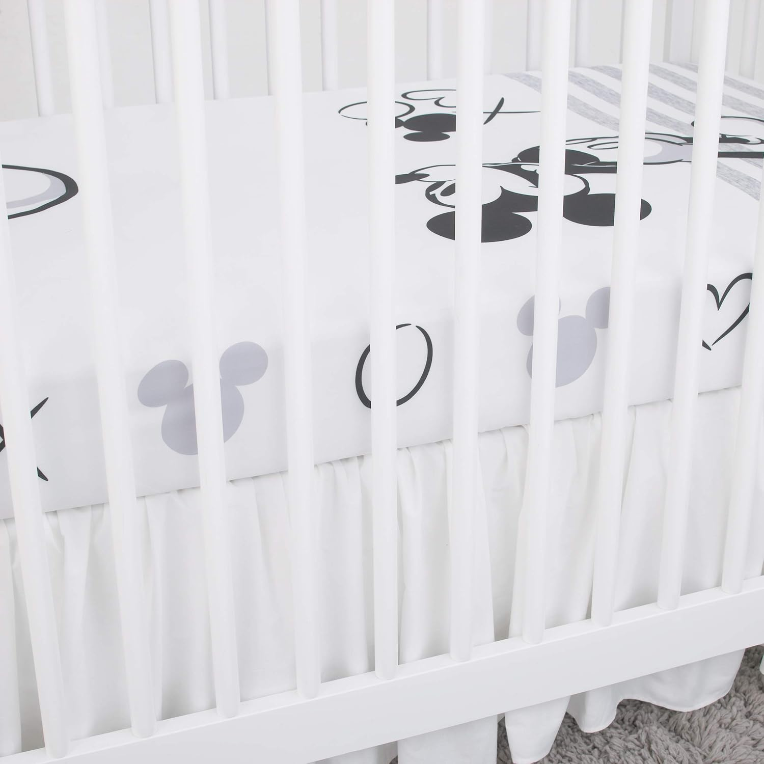 Disney Mickey Mouse - Grey, Ivory and Black Photo Op Fitted Crib Sheet image number 6
