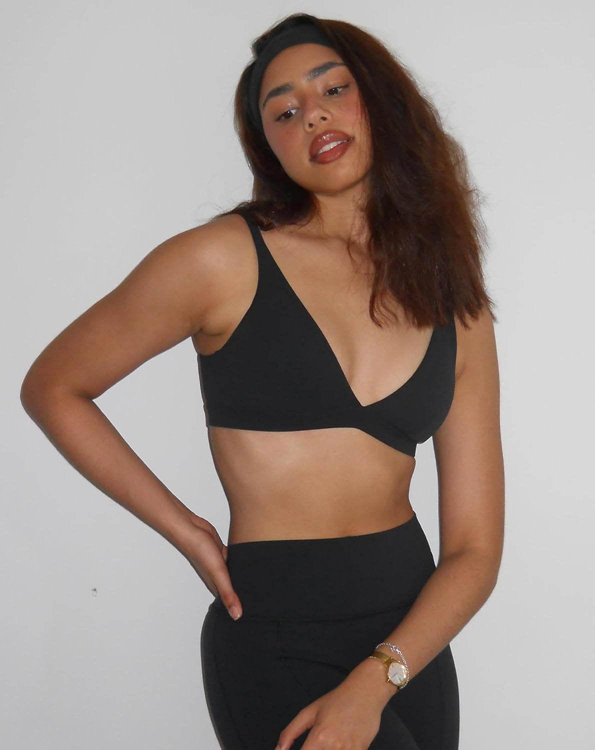 Womens Deep V-Neck Sports Bra Padded Low Impact Fitness Yoga Bra U Back Wireless Workout Bra Contour Crop Top image number 4