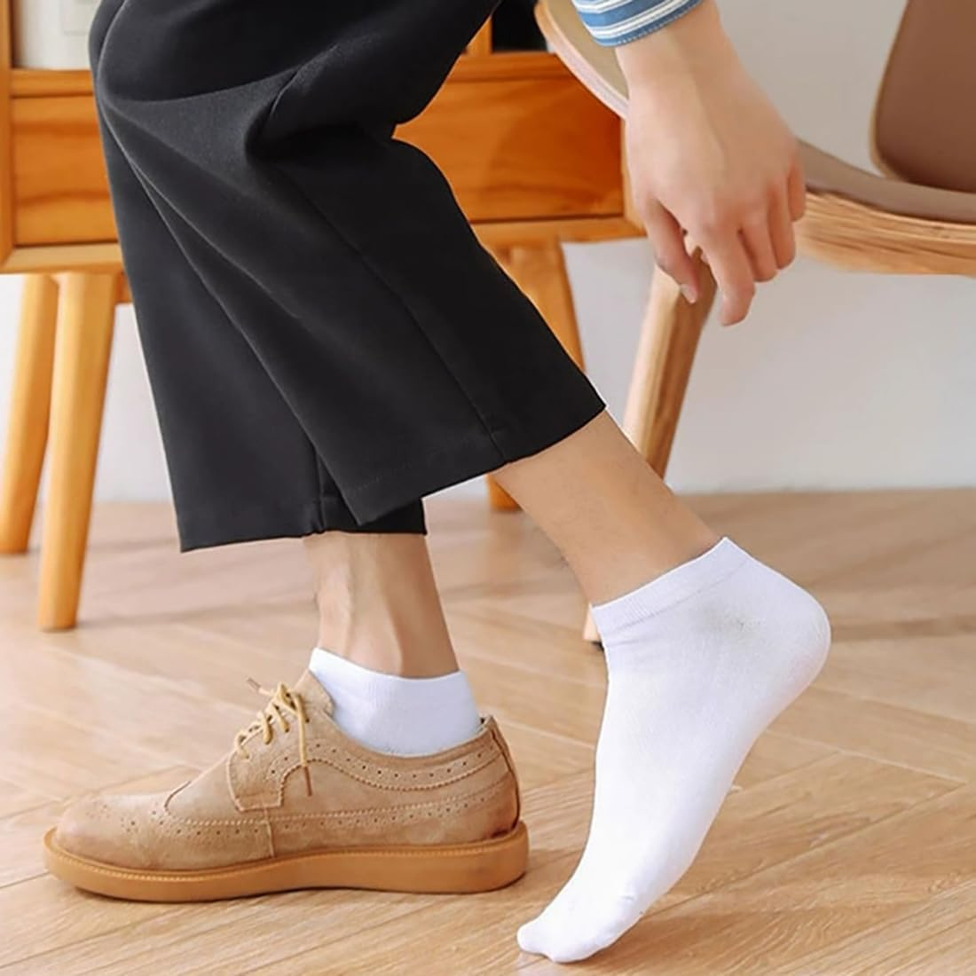 Compression Running Socks Cushioned Athletic Crew Socks for Men and Women