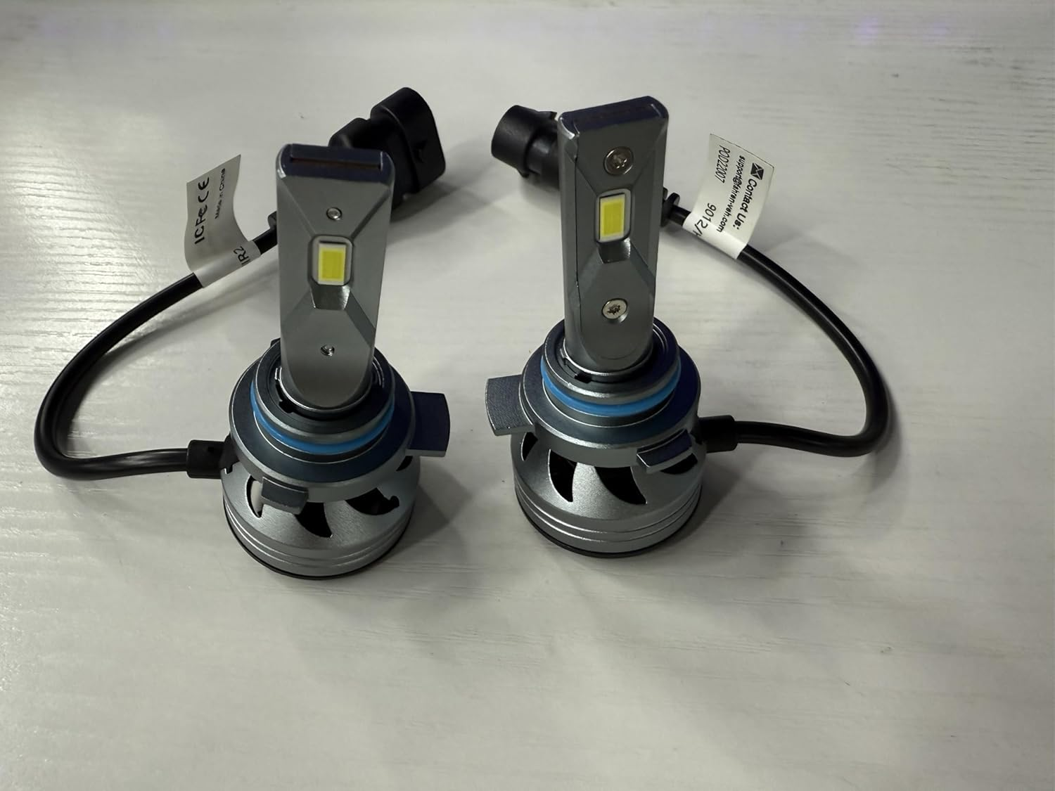 Fahren 9006/HB4 LED Headlight Bulbs, 22000LM 600% Super Bright LED Headlights Conversion Kit 6500K Cool White IP68 Waterproof, Pack of 2 image number 1