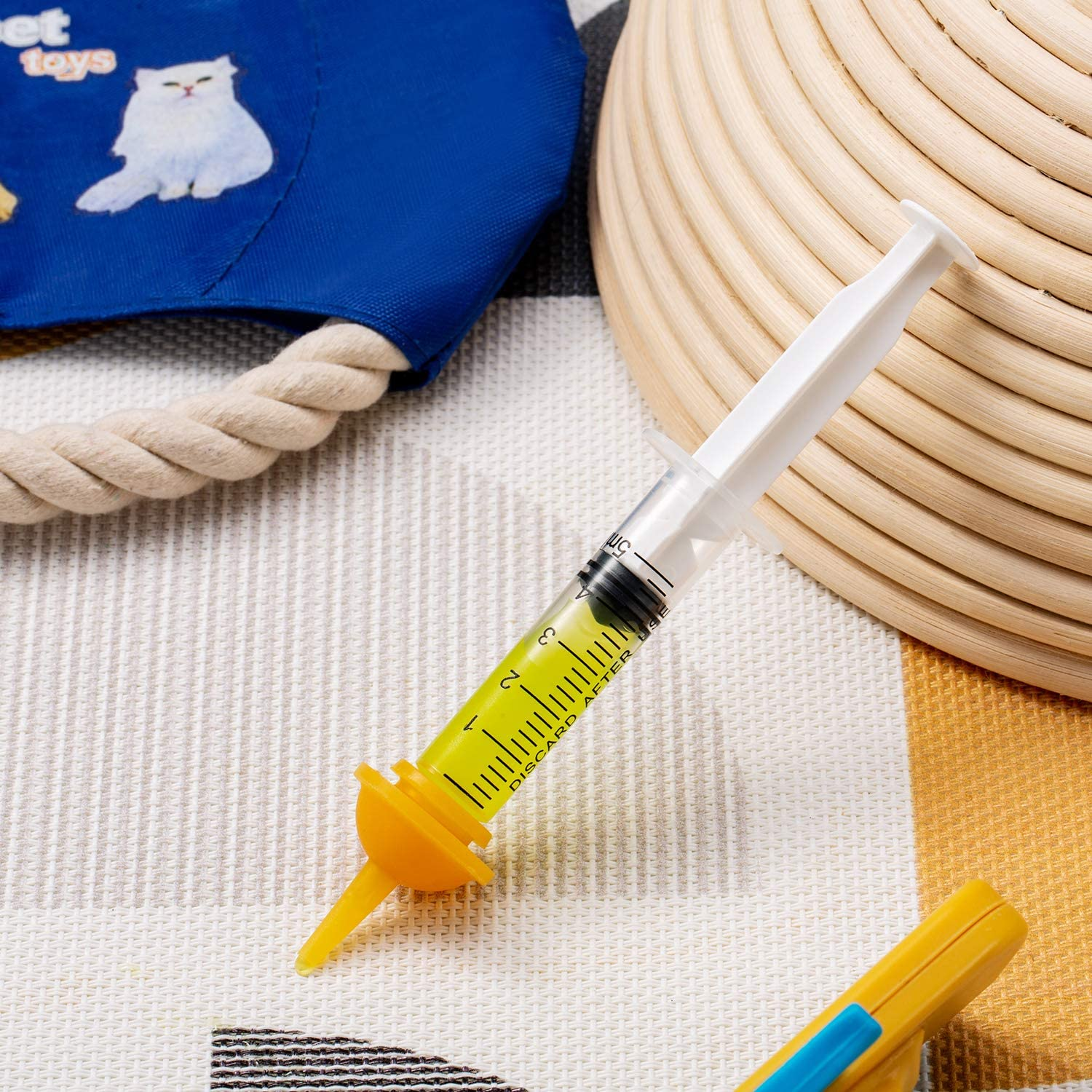 Pet Feeding Bottle and Artificial Pacifier, Suitable for Mammals Such as Kittens, Puppies, Rabbits, Squirrels, Etc., Which Are 10-30 Days Old,