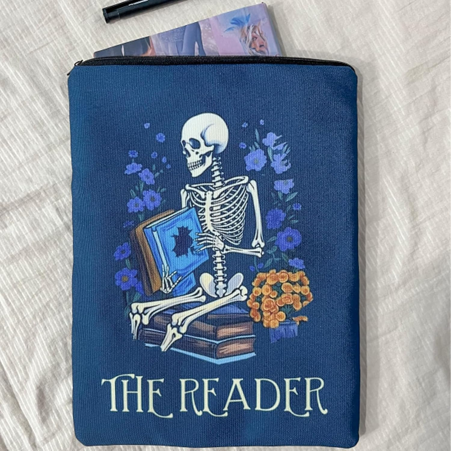 Bookworm Gift Tarot Card Book Cover the Reader Book Sleeve Pouch for Bookish (The Reader Navy, Medium) - The Reader New Black image number 3