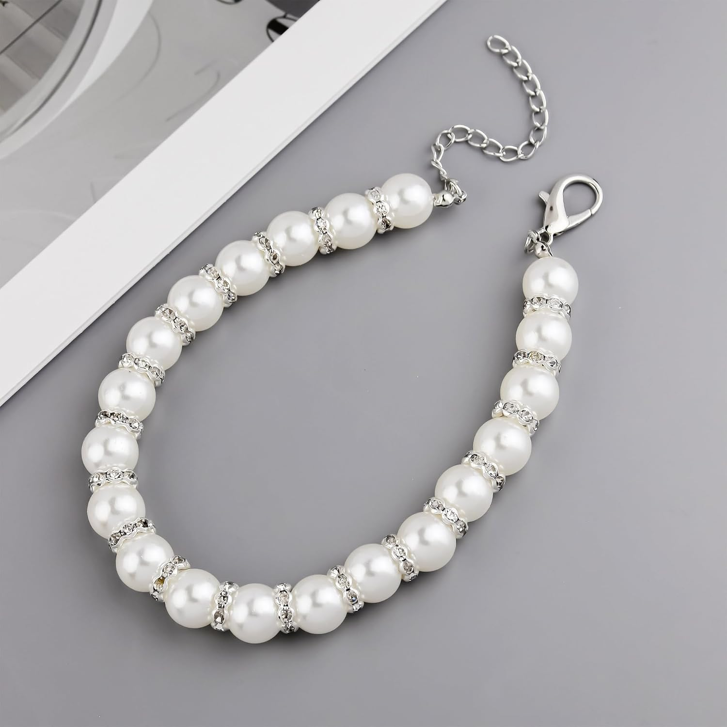 Dog Cat Pearl Collar,Rhinestones Cat Necklace Collar Cute Pearl Crystal Dog Collar Pearl Diamond Dog Necklace Jewelry for Small Dog Cat Wedding Birthday Party (White, M) image number 3